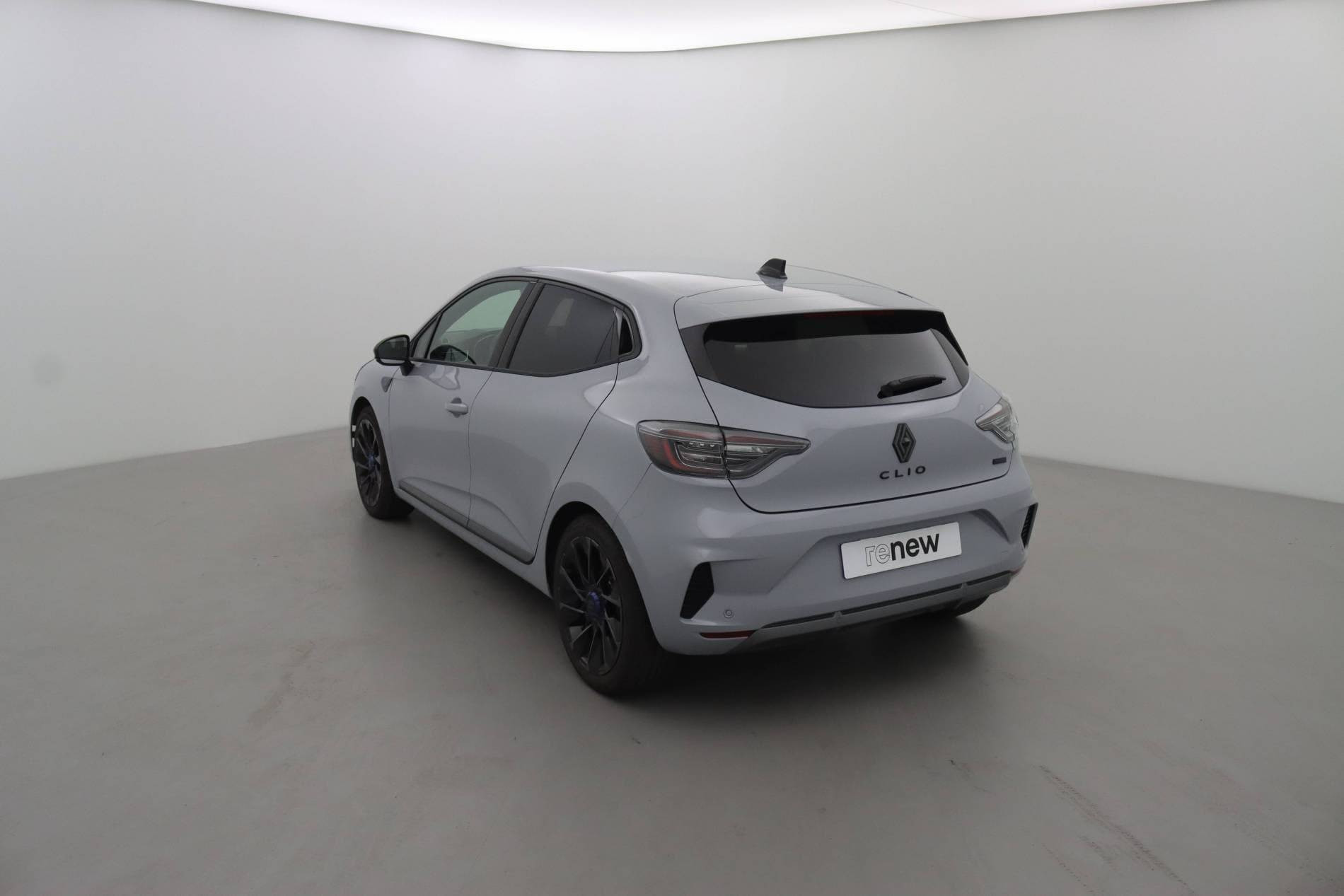 Vente en ligne Renault Clio 5 Clio E-Tech full hybrid 145 ch GSR2 au prix de 22 990 €