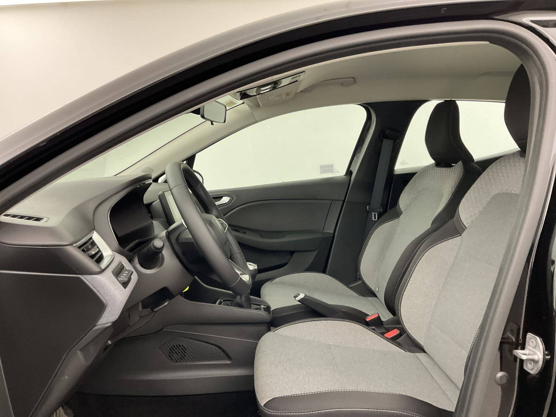 Vente en ligne Renault Clio 5 Clio Blue dCi 100 ch GSR2 au prix de 18 200 €