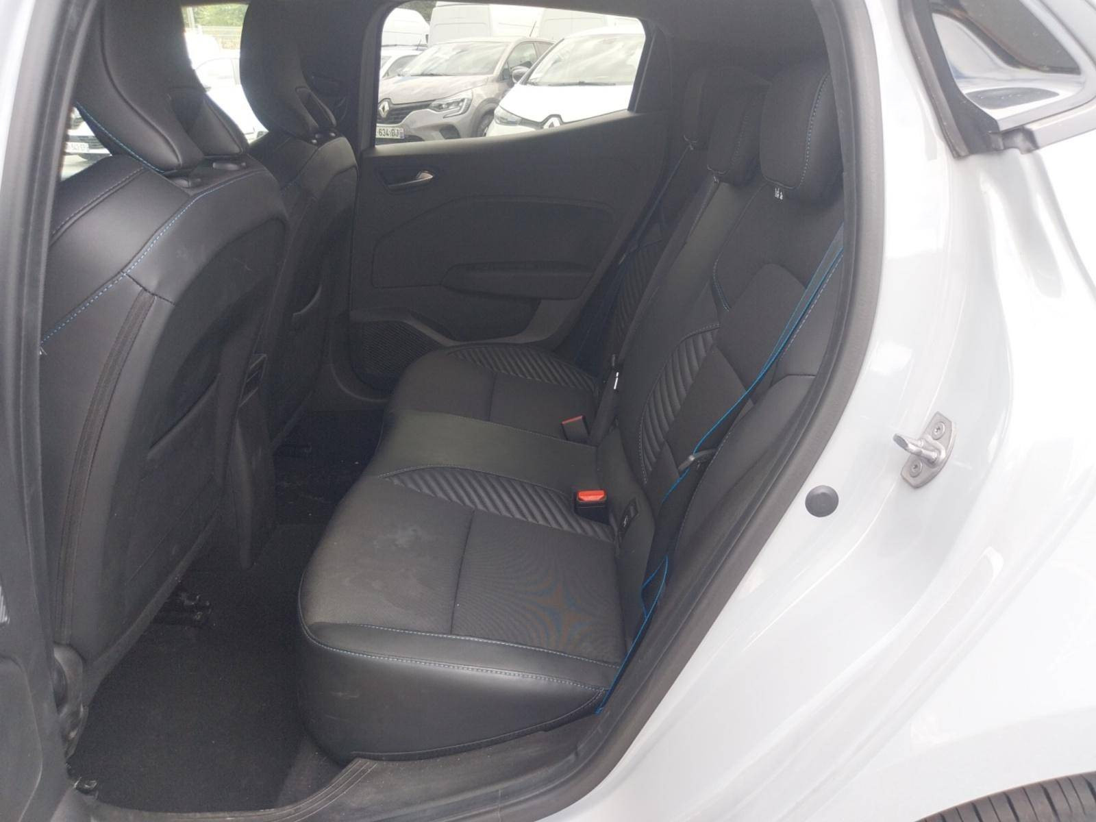 Vente en ligne Renault Clio 5 Clio TCe 90 ch GSR2 au prix de 18 990 €