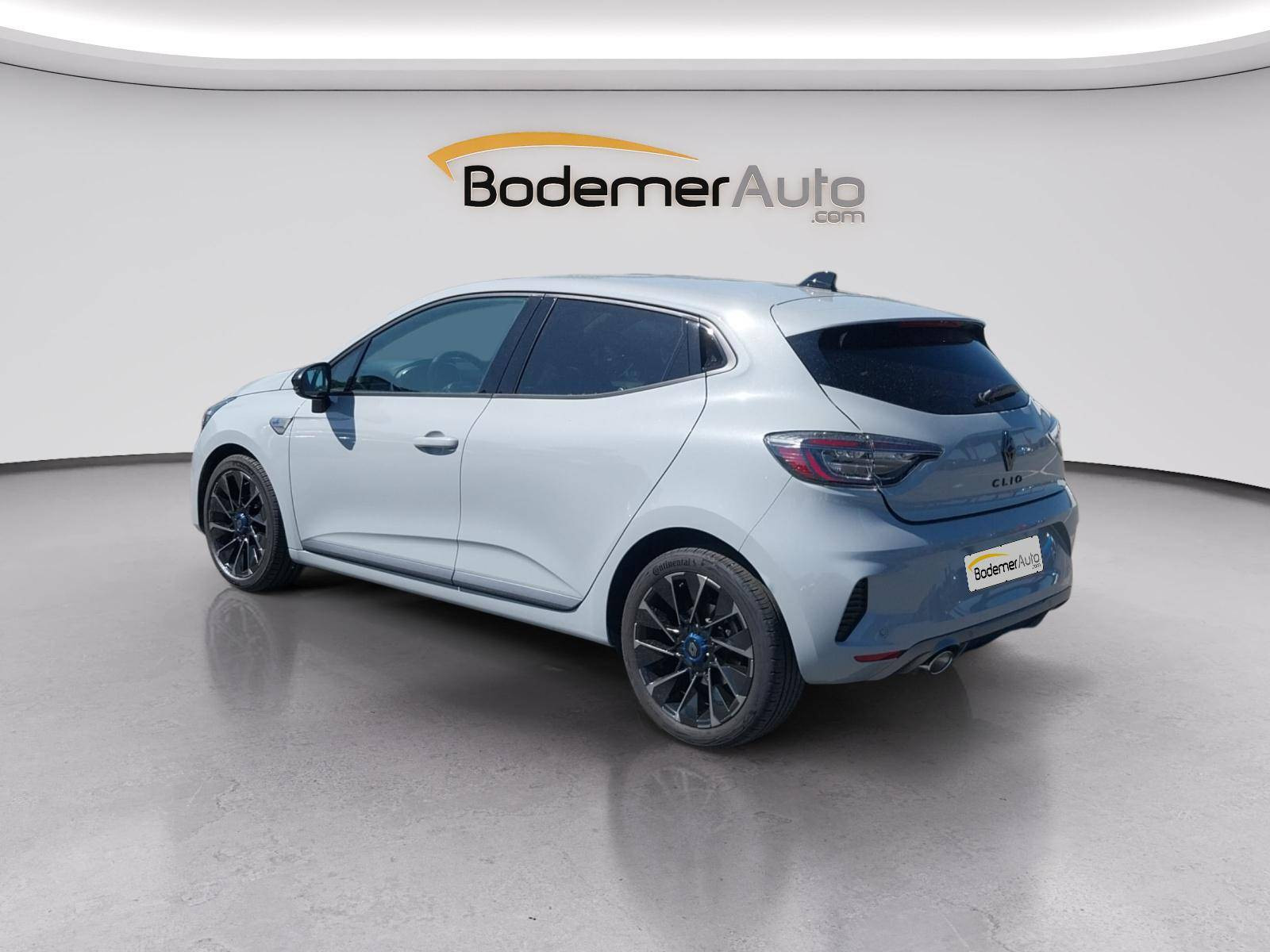 Vente en ligne Renault Clio 5 Clio TCe 90 au prix de 20 490 €