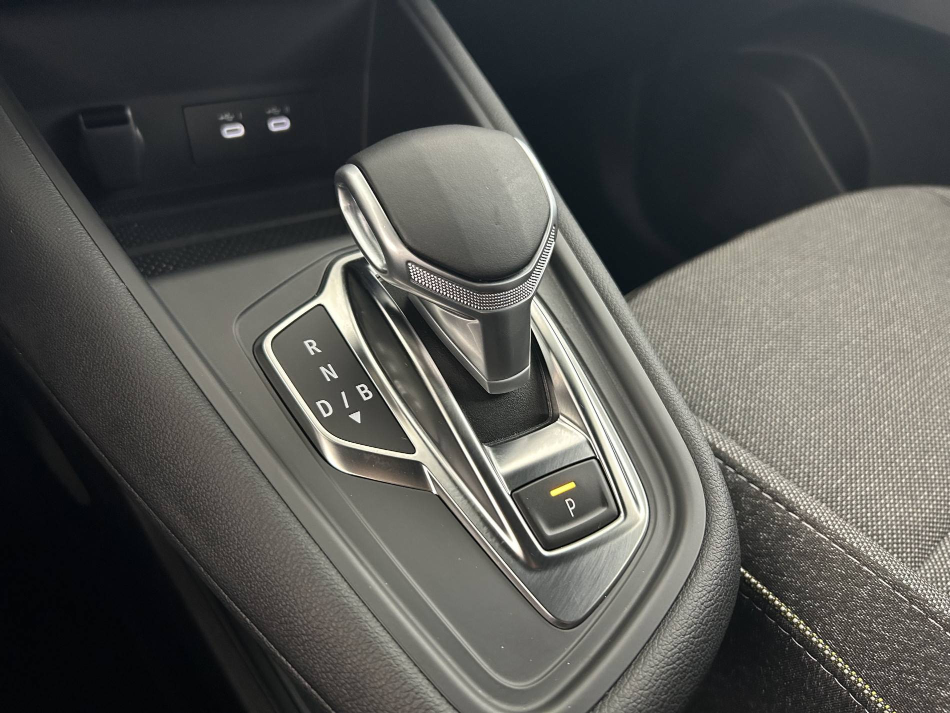Vente en ligne Renault Symbioz  E-Tech full hybrid 145 au prix de 26 890 €