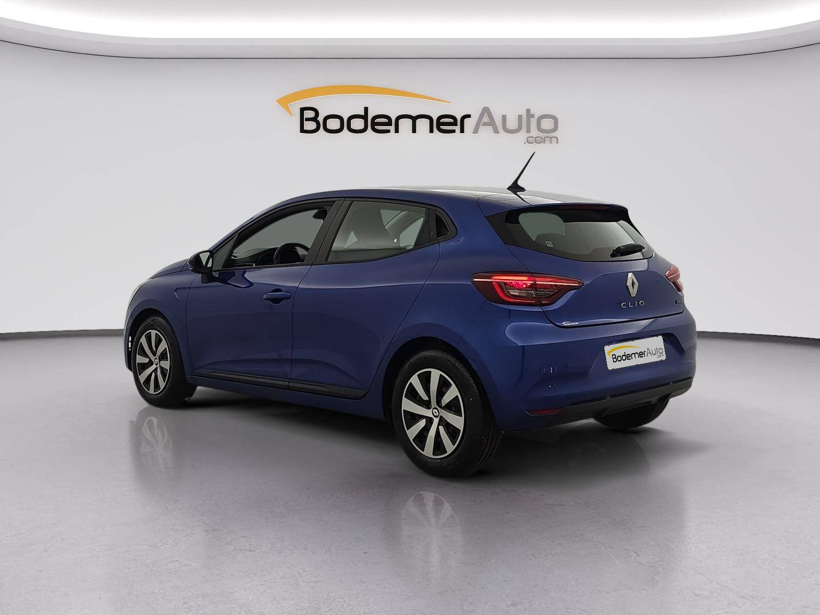 Vente en ligne Renault Clio 5 Clio E-Tech full hybrid 145 au prix de 17 900 €
