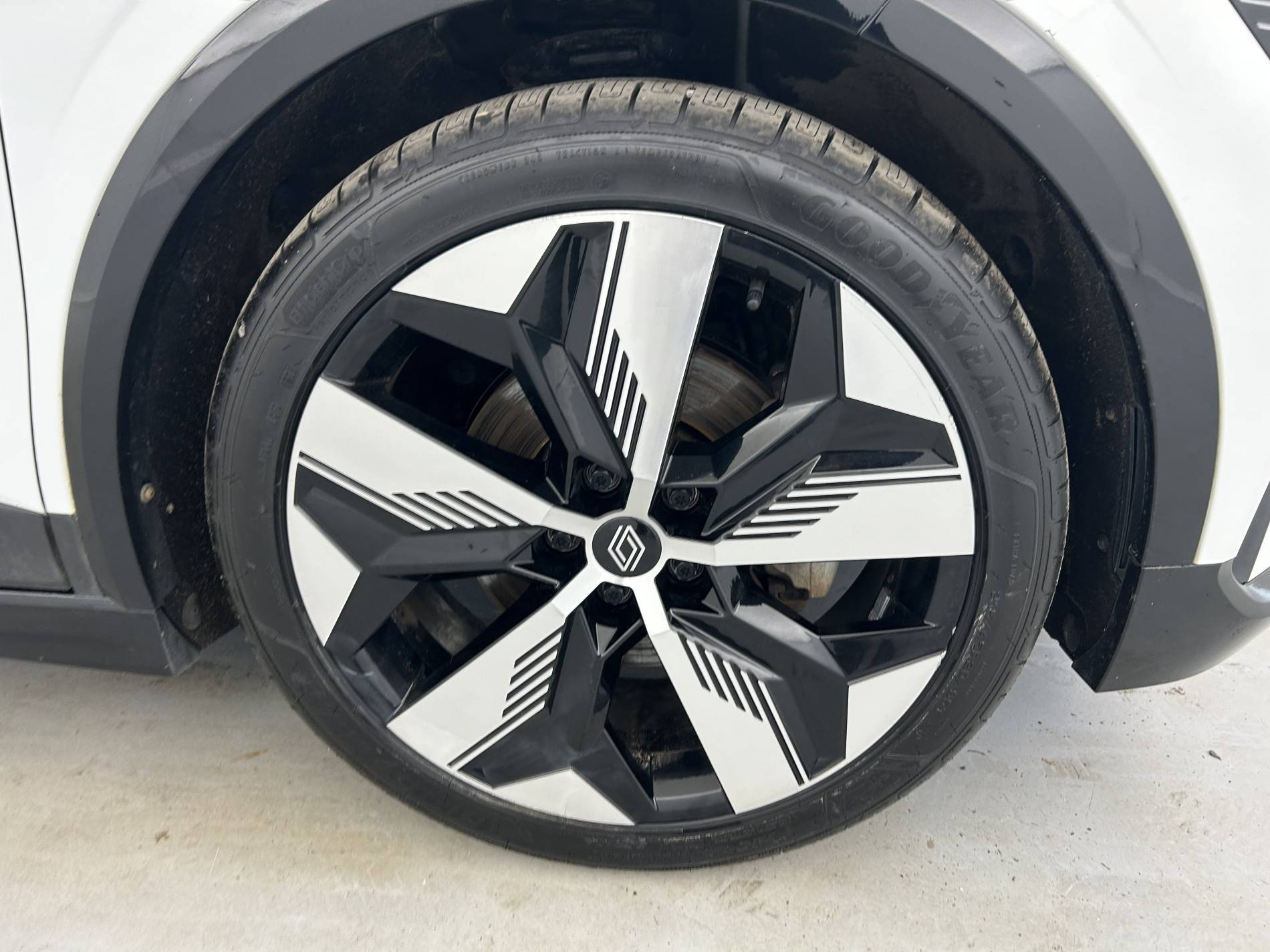 Vente en ligne Renault Megane E-Tech  EV40 130ch standard charge au prix de 18 990 €