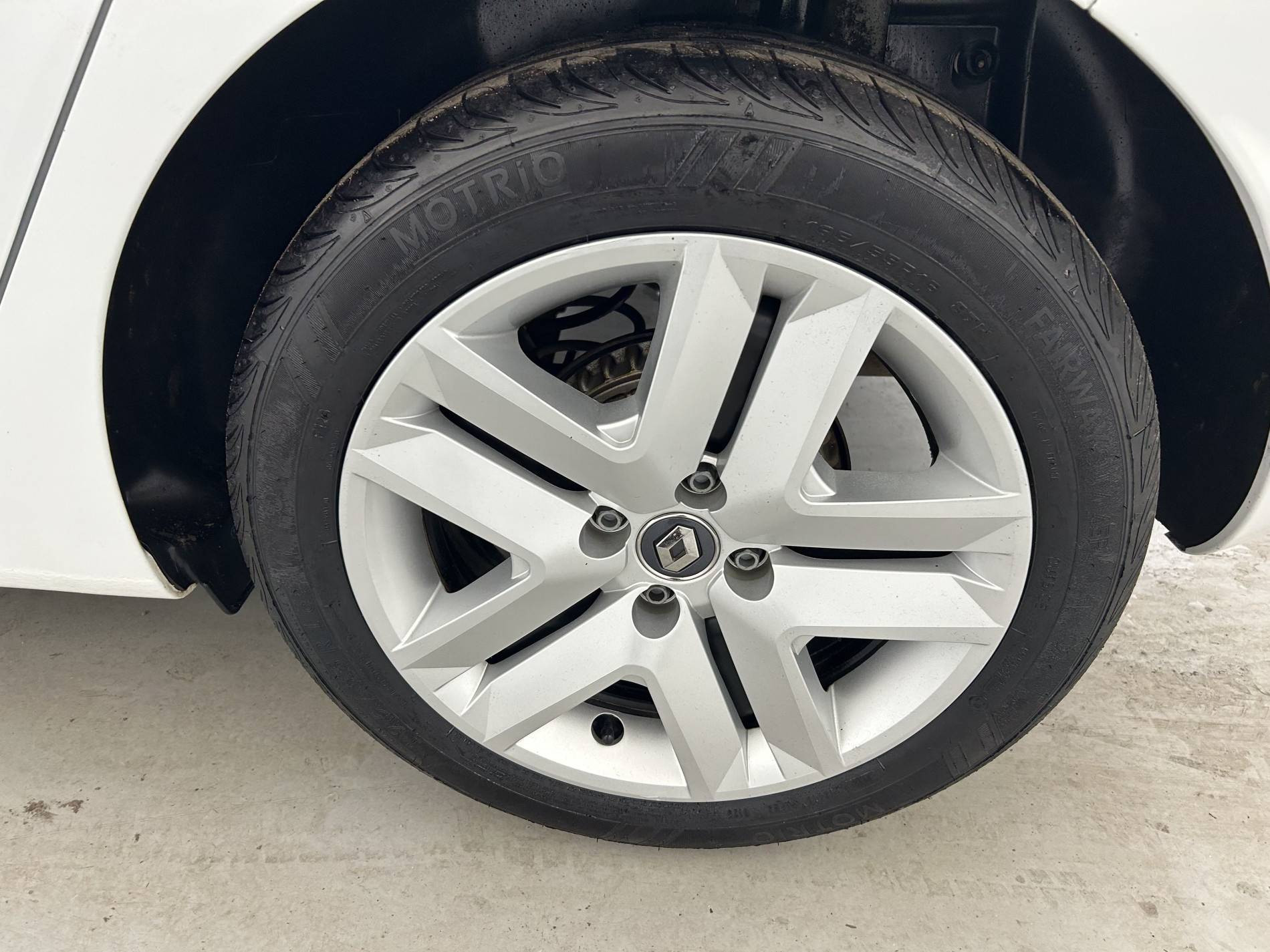 Vente en ligne Renault Clio 5 Clio SCe 65 - 21N au prix de 12 390 €