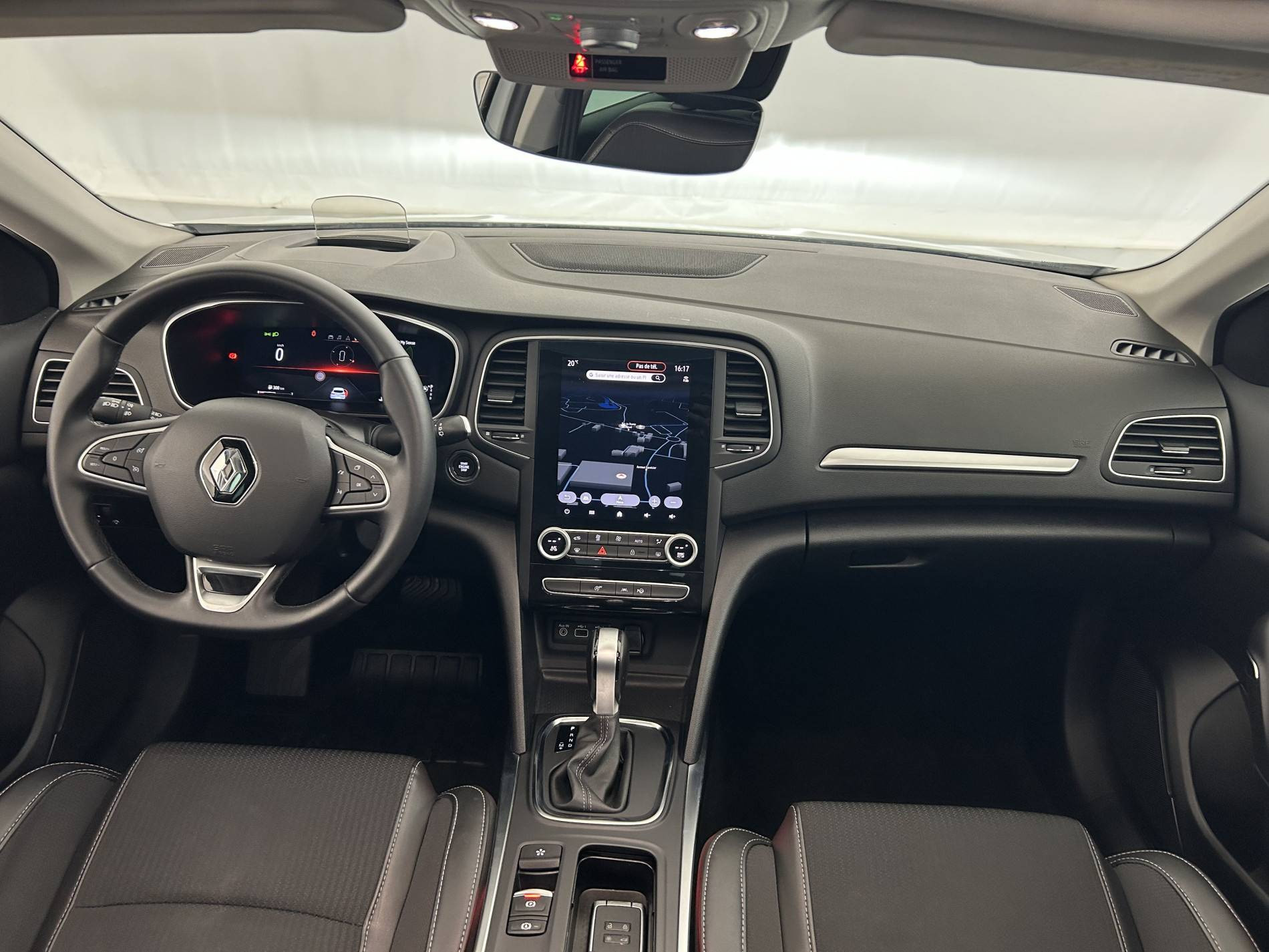 Vente en ligne Renault Megane 4  TCe 140 EDC au prix de 20 697 €