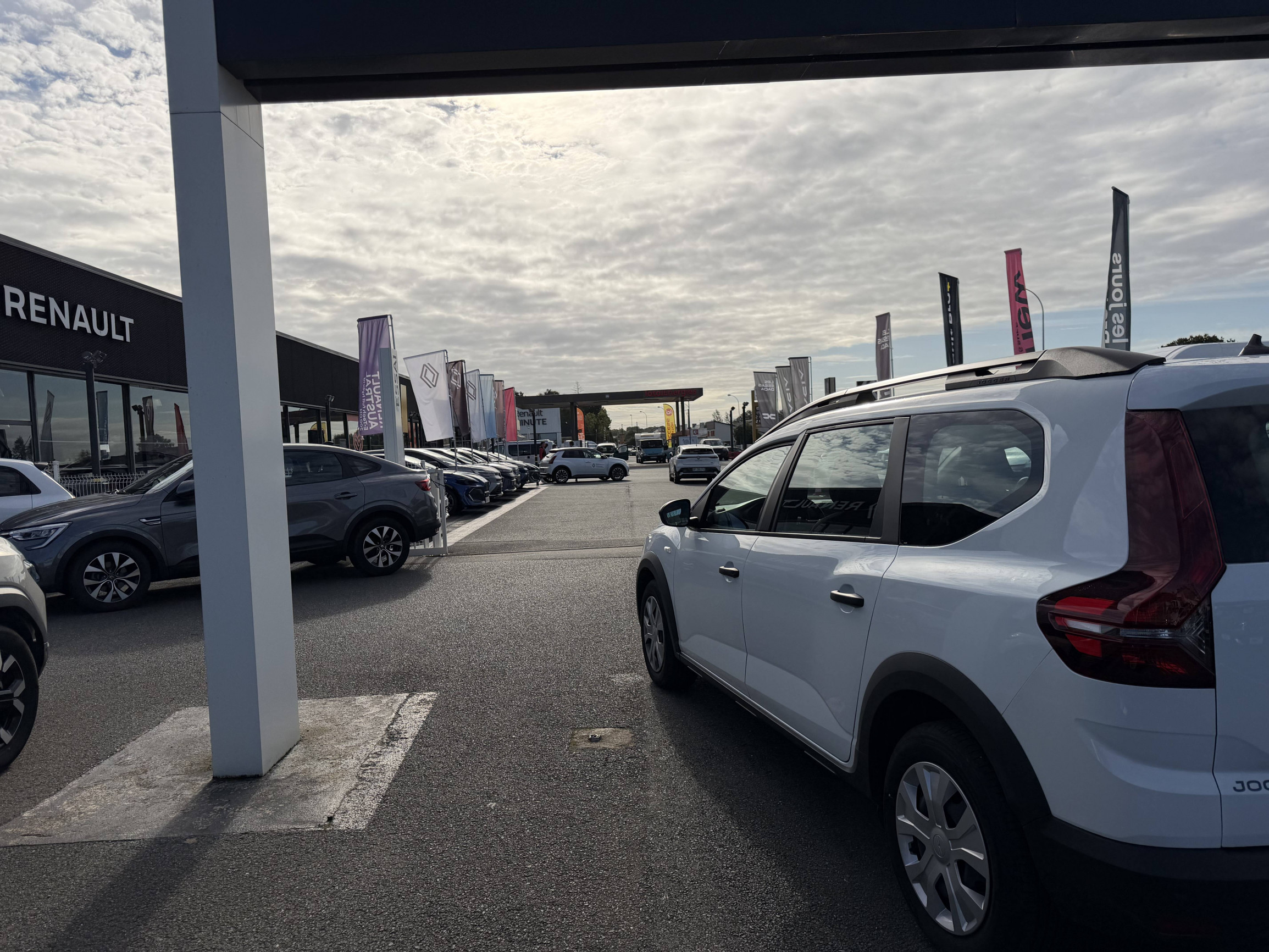 Vente en ligne Dacia Jogger  ECO-G 100 7 places GSR2 au prix de 18 990 €