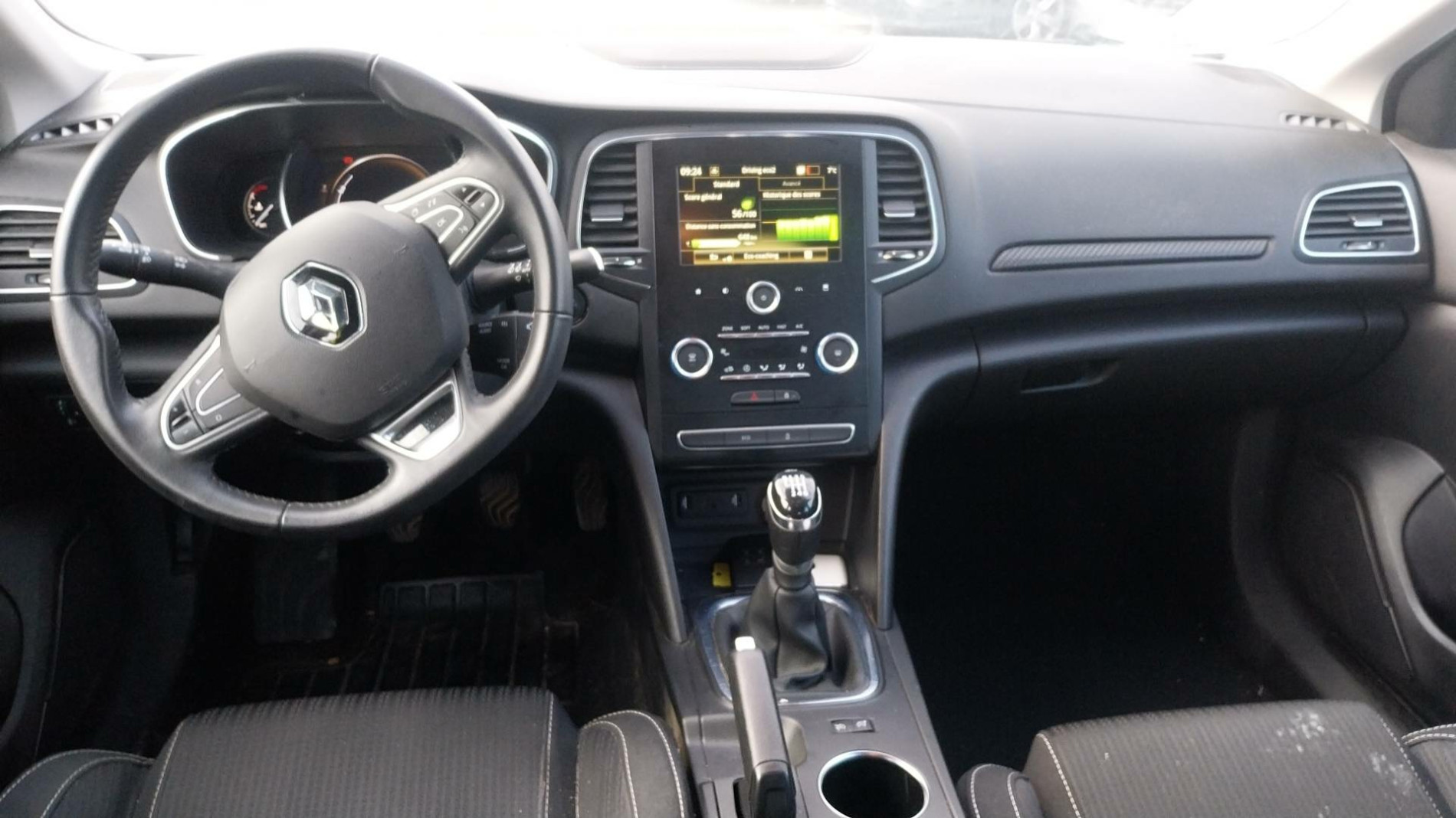 Vente en ligne Renault Megane 4 Mégane IV Berline Blue dCi 115 au prix de 14 400 €