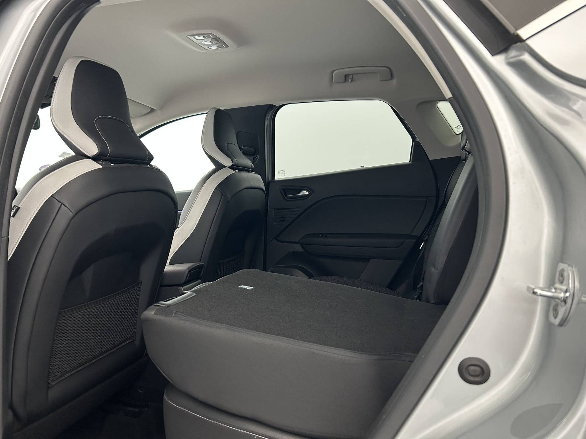 Vente en ligne Renault Captur  E-Tech Plug-in 160 au prix de 15 990 €