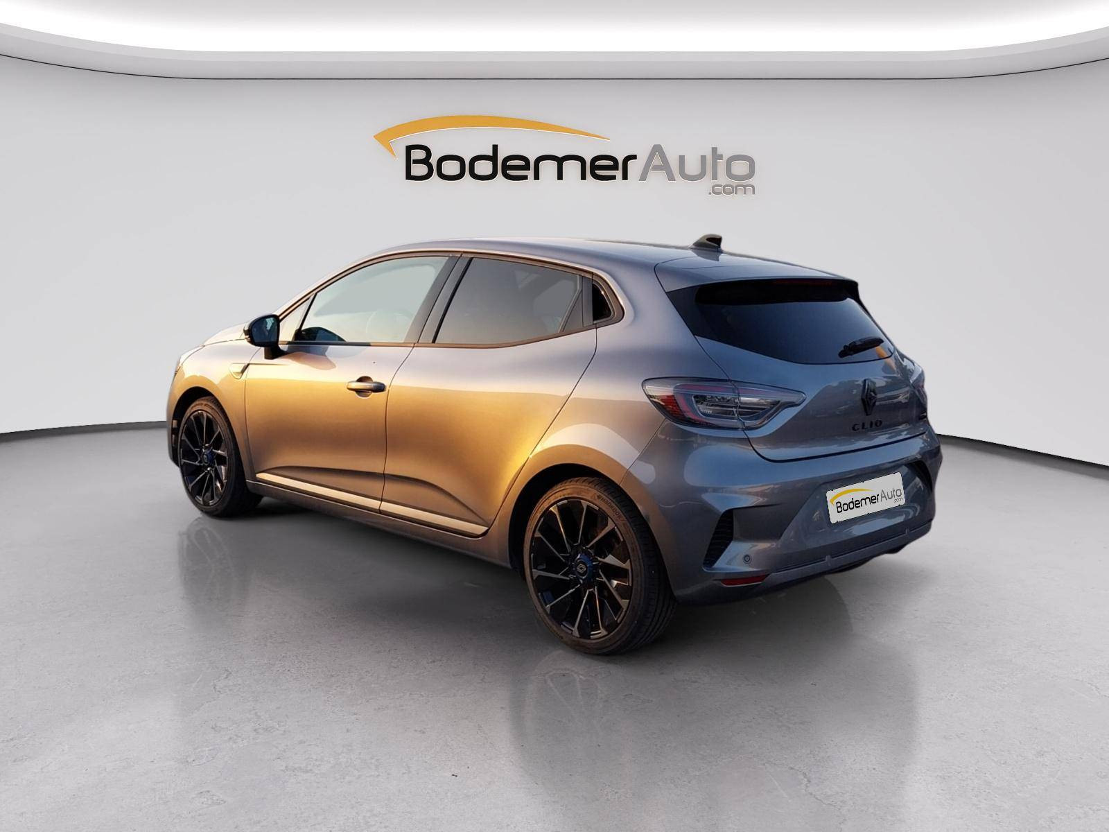Vente en ligne Renault Clio 5 Clio E-Tech full hybrid 145 ch GSR2 au prix de 21 990 €