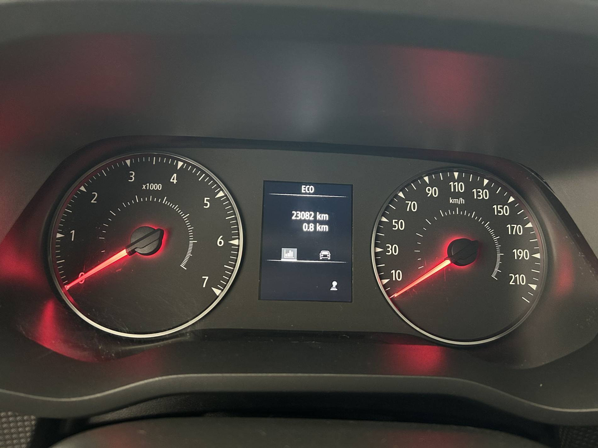 Vente en ligne Renault Trafic 3 Fourgon TRAFIC FG BLUE DCI 130 L1H1 3T GSR2 au prix de 24 390 €