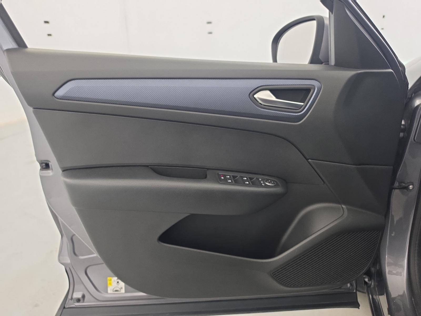 Vente en ligne Renault Arkana  E-Tech 145 au prix de 18 490 €