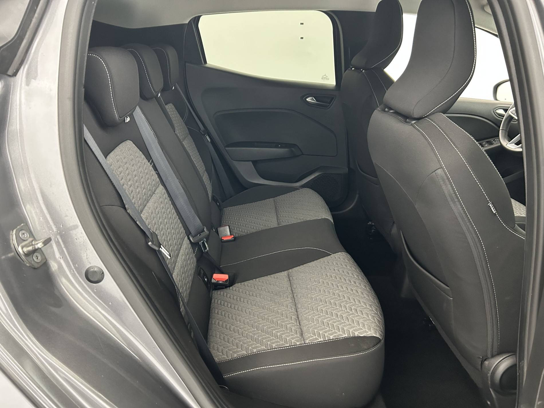 Vente en ligne Renault Clio 5 Clio TCe 90 au prix de 14 290 €