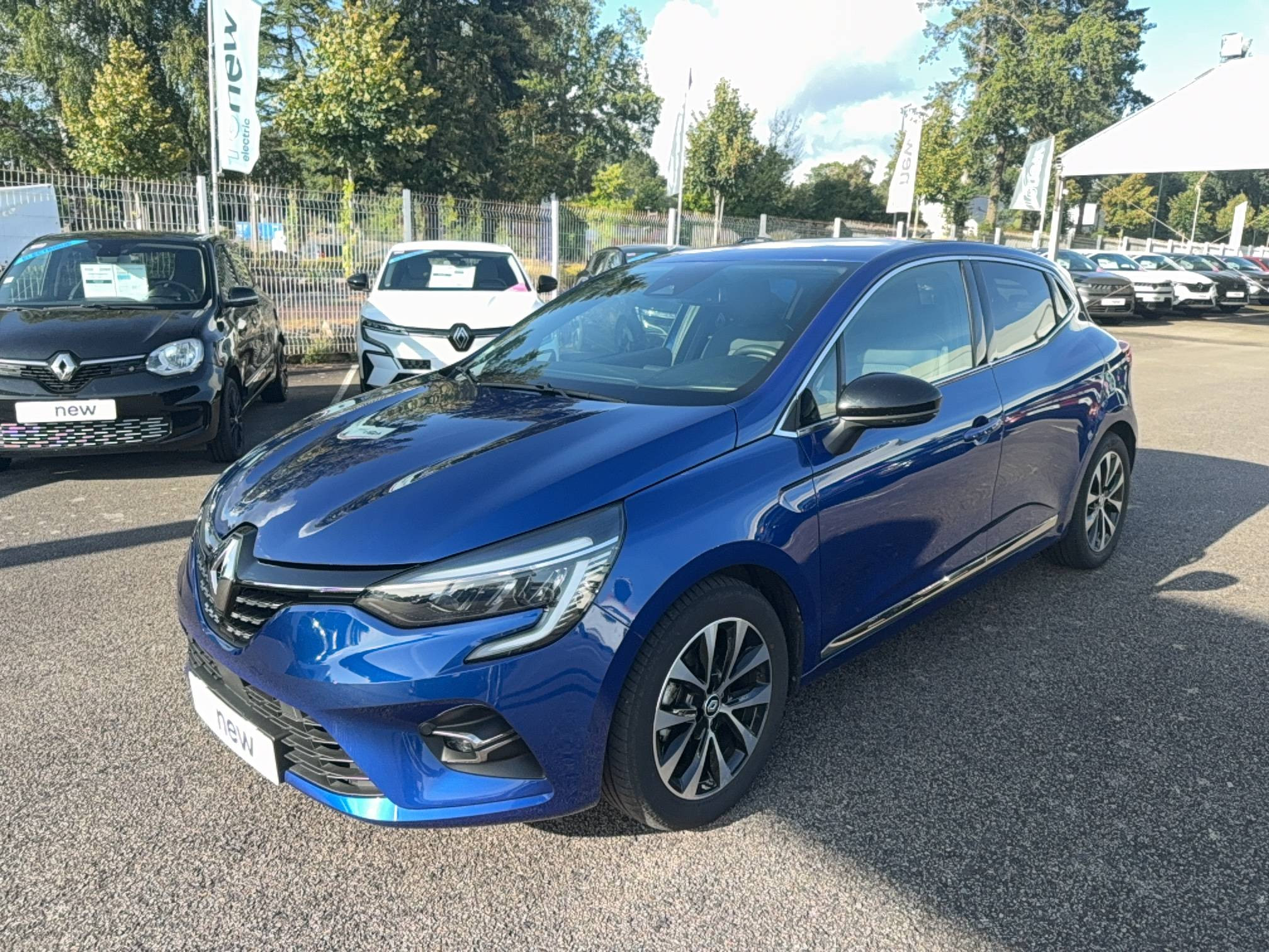 Vente en ligne Renault Clio 5 Clio E-Tech full hybrid 145 au prix de 18 490 €