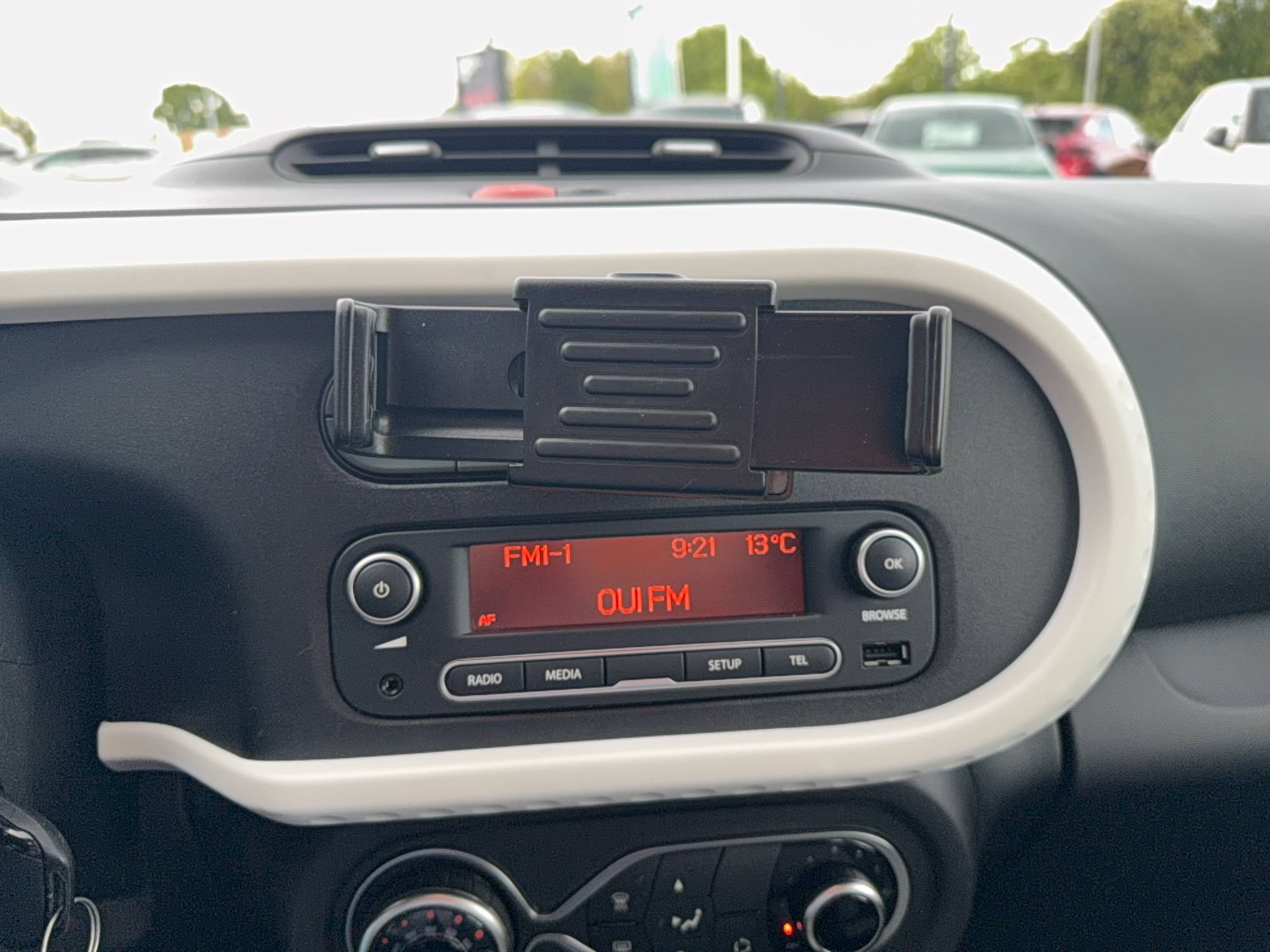 Vente en ligne Renault Twingo Electrique Twingo III E-Tech au prix de 10 990 €