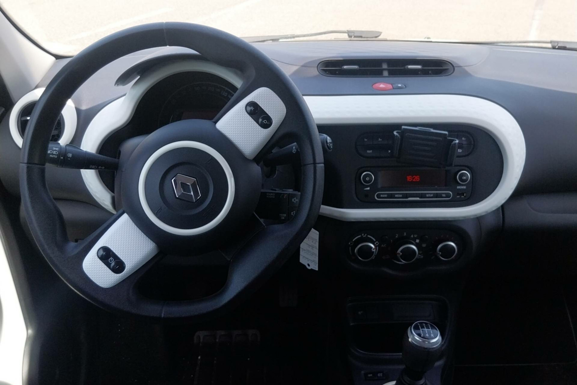 Vente en ligne Renault Twingo 3  SCe 75 - 20 au prix de 9 470 €