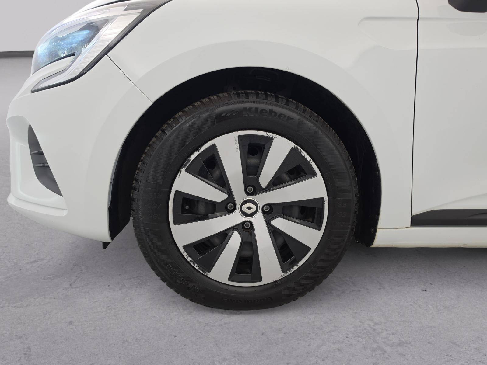 Vente en ligne Renault Clio 5 Clio TCe 90 au prix de 13 390 €