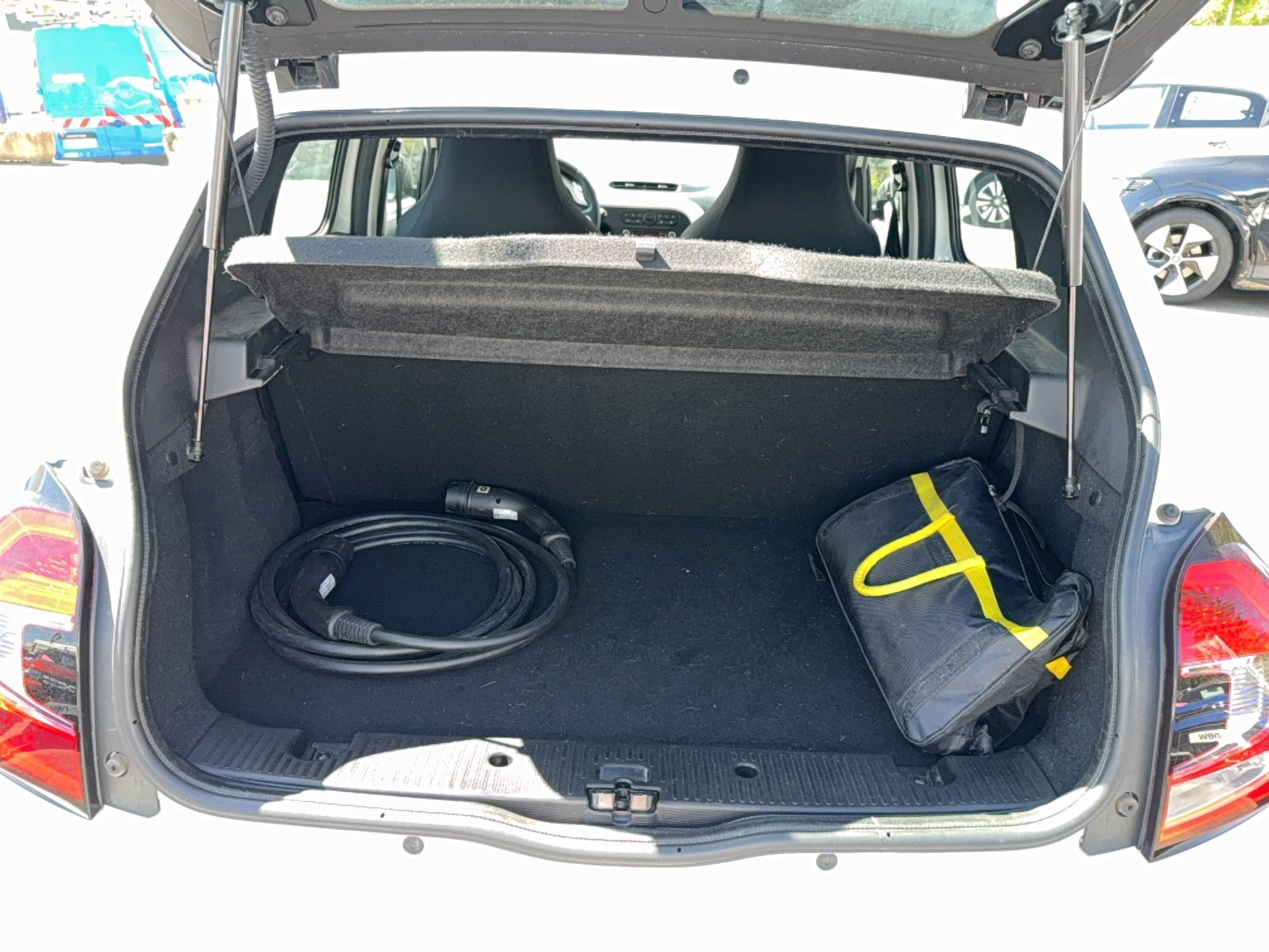Vente en ligne Renault Twingo Electrique Twingo III E-Tech au prix de 9 990 €