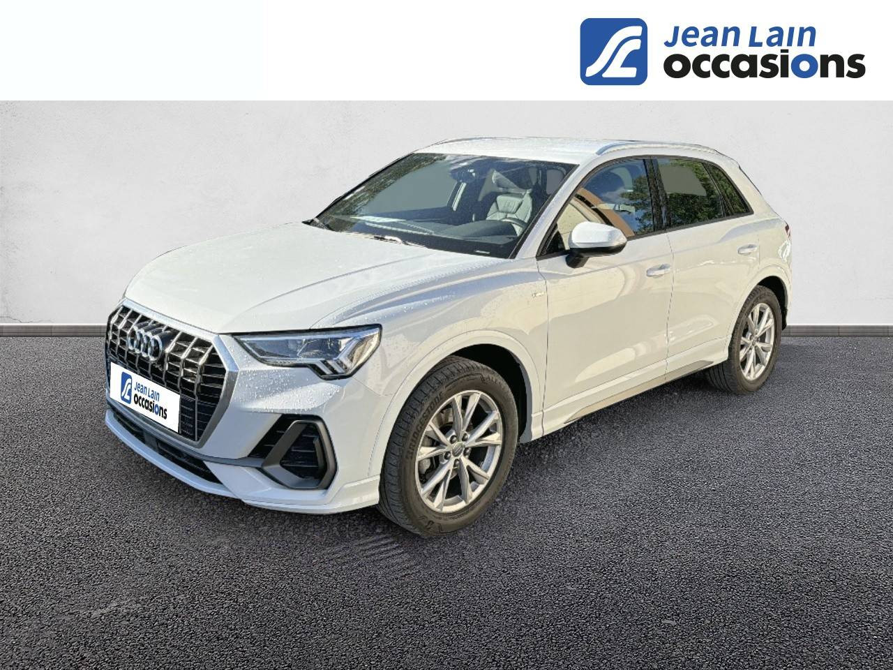 Vente en ligne AUDI Q3 Q3 35 TFSI 150 ch S tronic 7 S line de 2019 au prix de 28 990 €