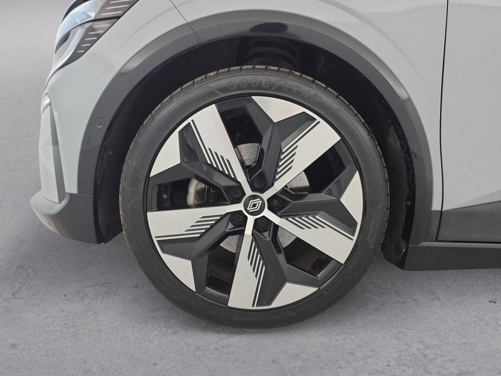 Vente en ligne Renault Megane E-Tech  EV60 220 ch super charge au prix de 28 900 €