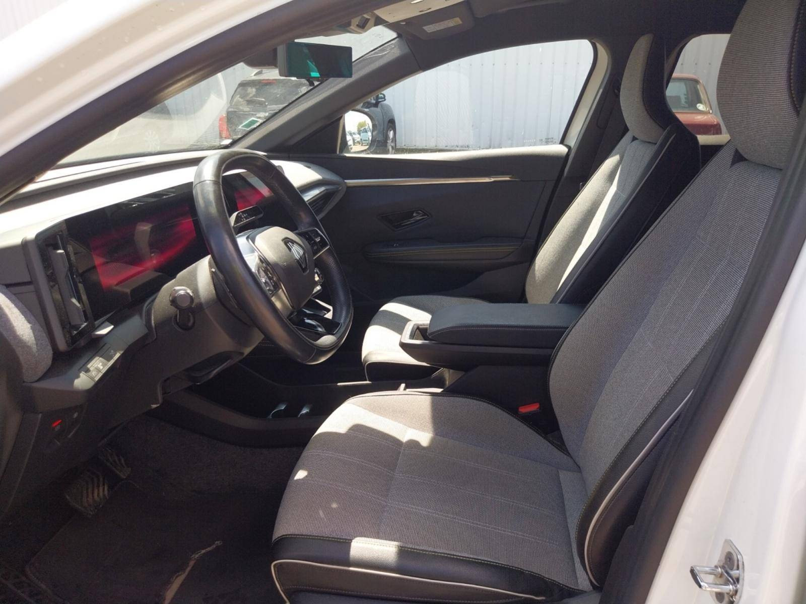 Vente en ligne Renault Megane E-Tech  EV60 220 ch super charge au prix de 23 450 €