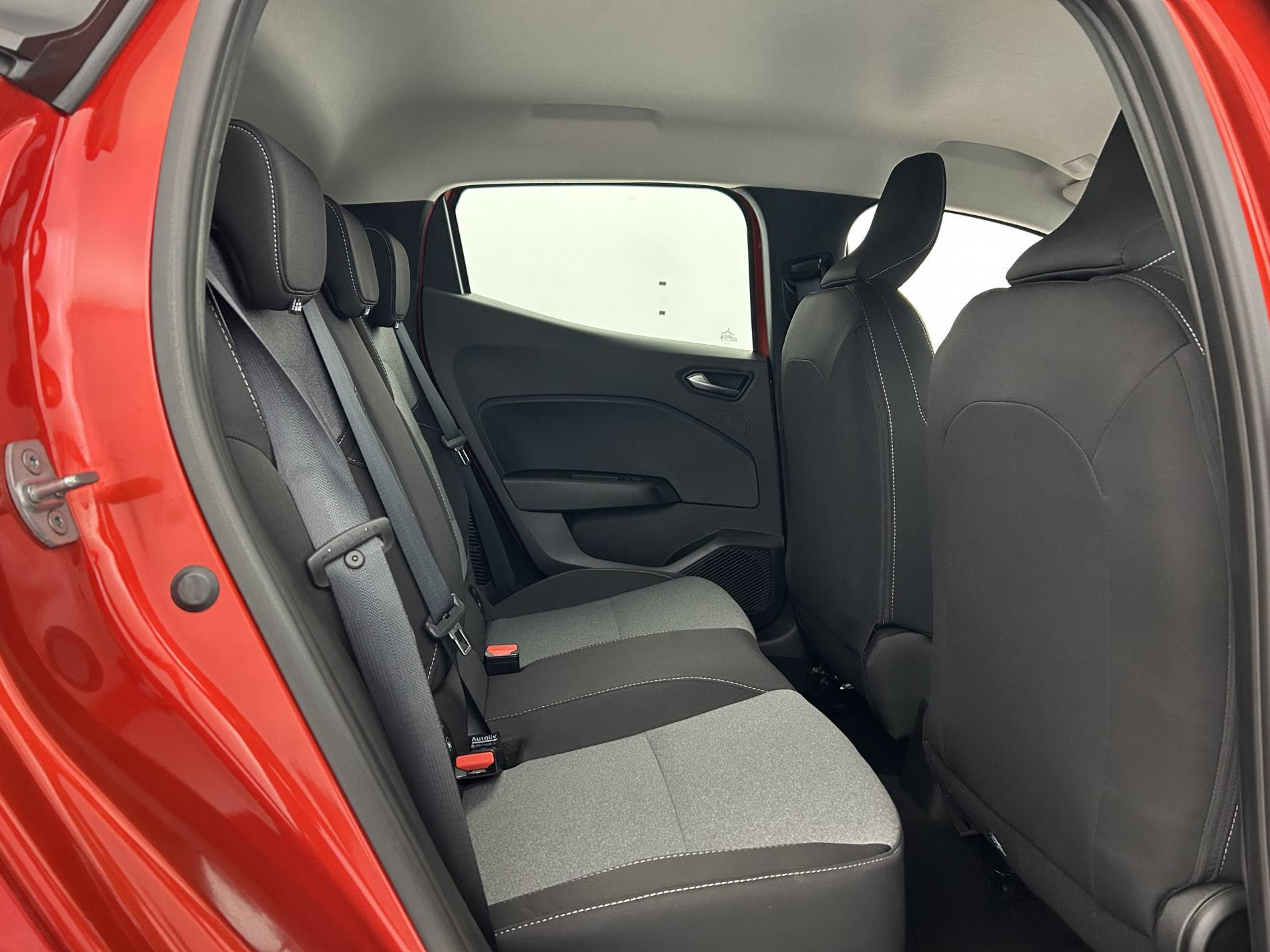 Vente en ligne Renault Clio 5 Clio E-Tech full hybrid 145 ch GSR2 au prix de 18 590 €