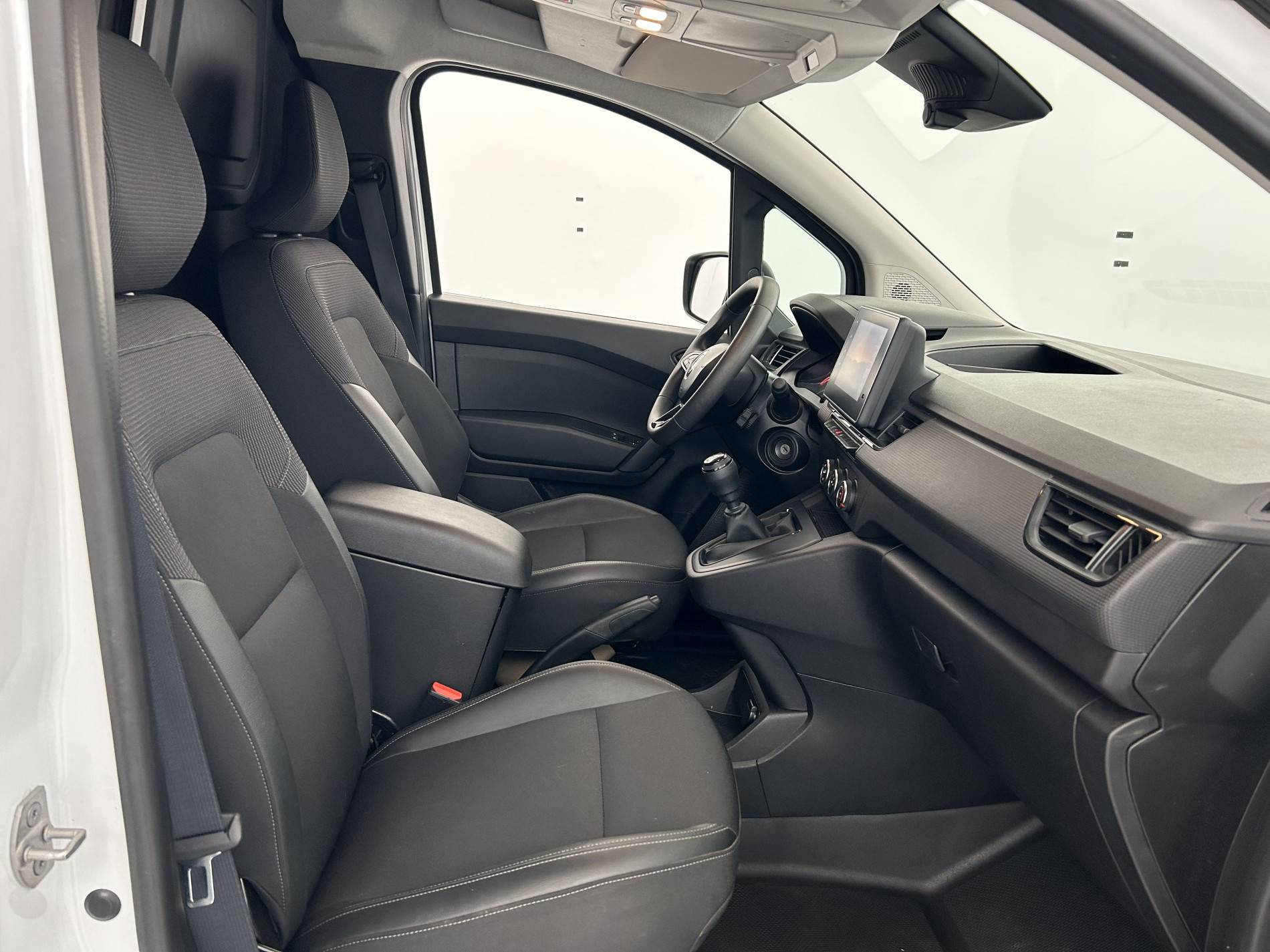 Vente en ligne Renault Kangoo Van  BLUE DCI 95 au prix de 17 490 €