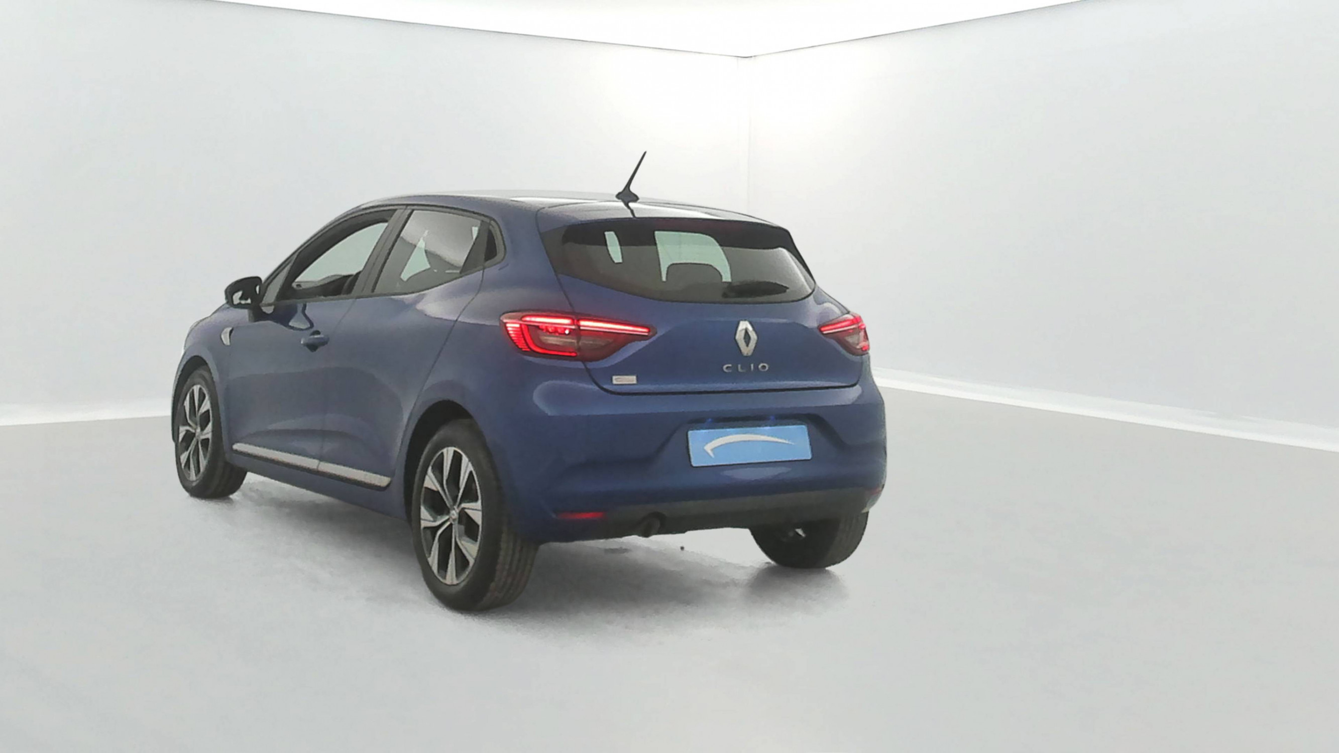 Vente en ligne Renault Clio 5 Clio TCe 90 - 21N au prix de 14 290 €