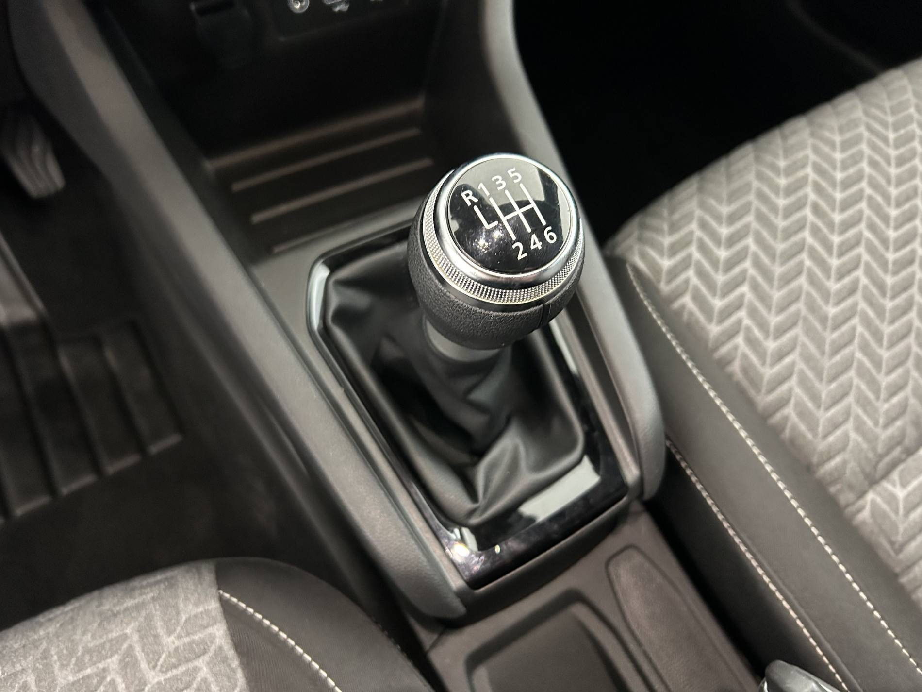 Vente en ligne Renault Clio 5 Clio TCe 90 - 21N au prix de 14 390 €