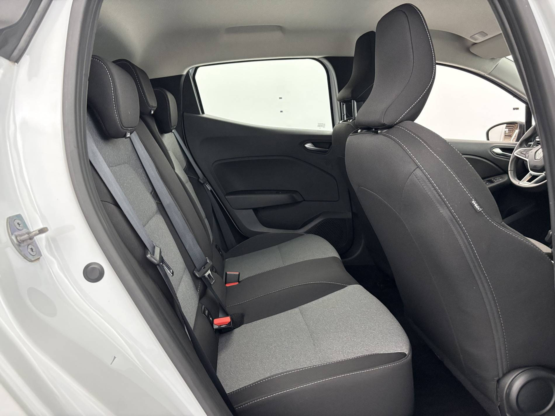 Vente en ligne Renault Clio 5 Clio TCe 90 au prix de 13 990 €