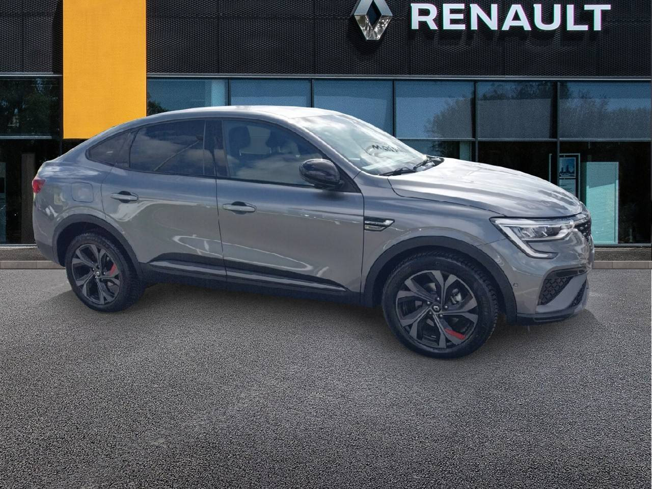 Vente en ligne Renault Arkana  E-Tech 145 - 21B au prix de 18 990 €