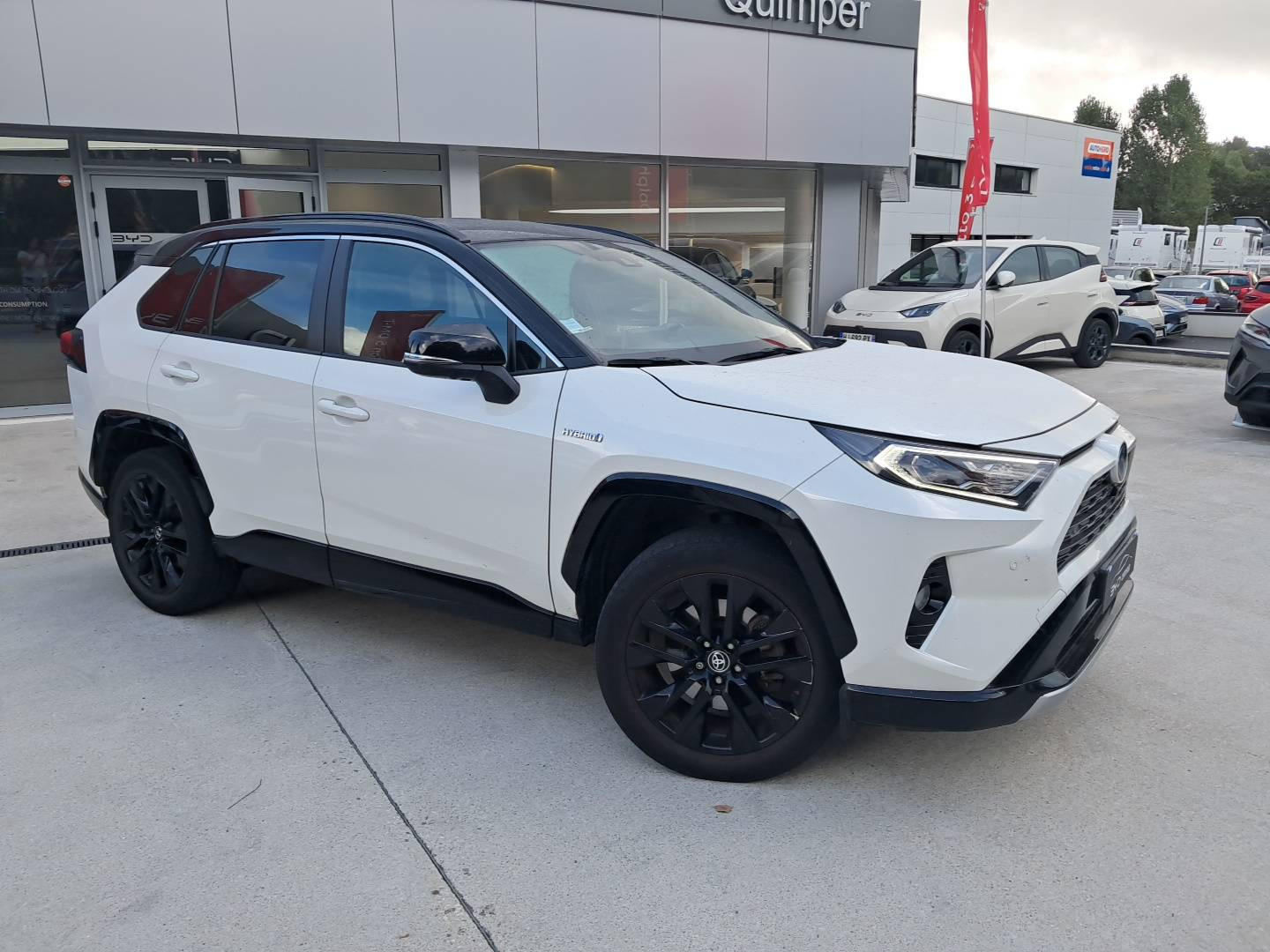 Vente en ligne Toyota RAV4 RAV4 Hybride 222 ch AWD-i au prix de 36 990 €