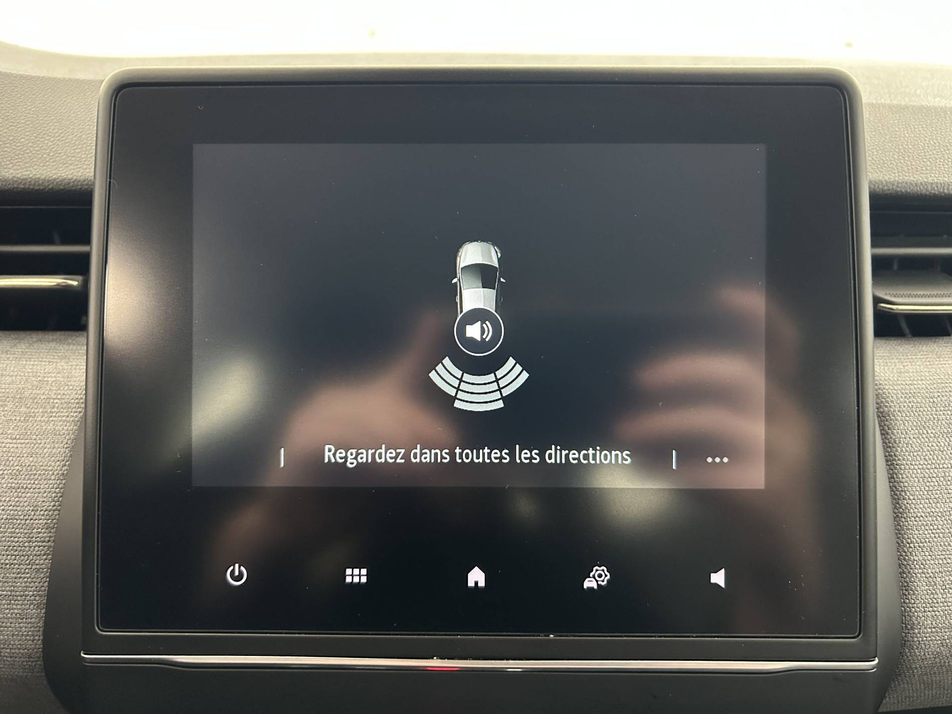 Vente en ligne Renault Clio 5 Clio E-Tech full hybrid 145 au prix de 18 890 €