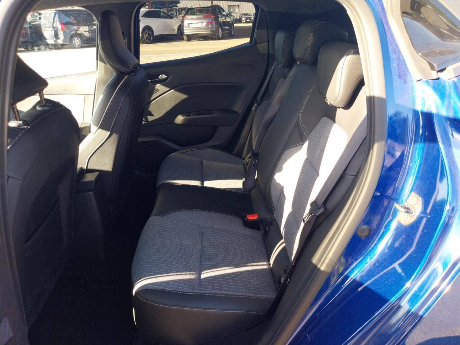 Vente en ligne Renault Clio 5 Clio TCe 90 au prix de 15 500 €