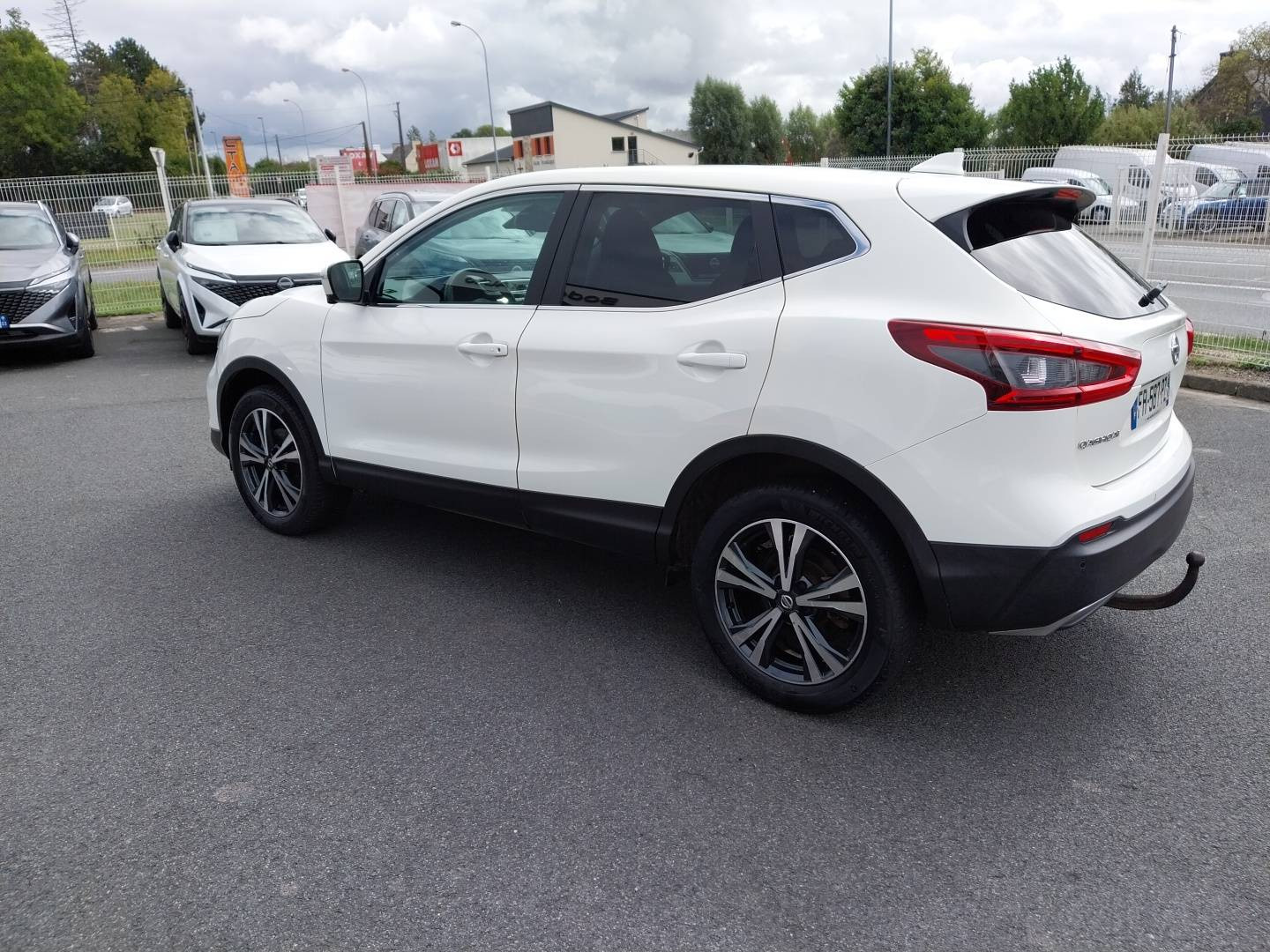 Vente en ligne Nissan Qashqai  1.3 DIG-T 140 au prix de 15 490 €