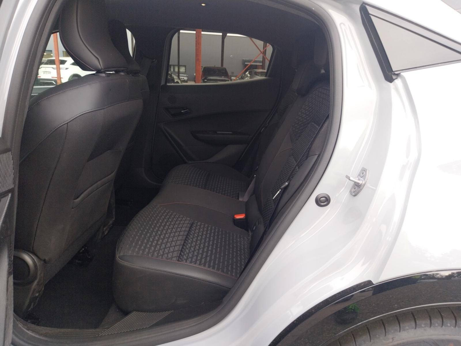 Vente en ligne Renault Clio 6 Clio TCe 115 ch au prix de 21 990 €