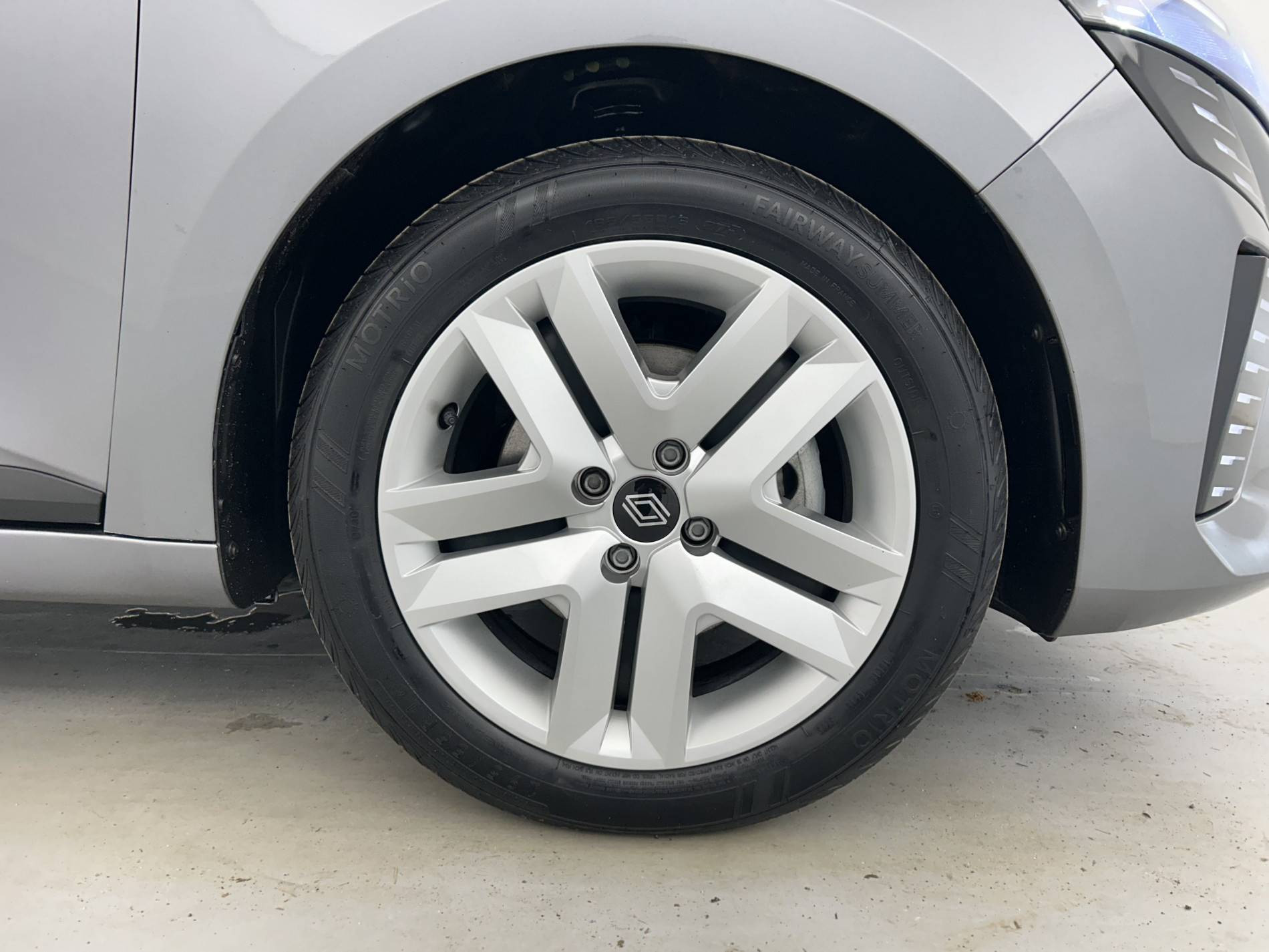 Vente en ligne Renault Clio 5 Clio E-Tech full hybrid 145 ch GSR2 au prix de 19 900 €