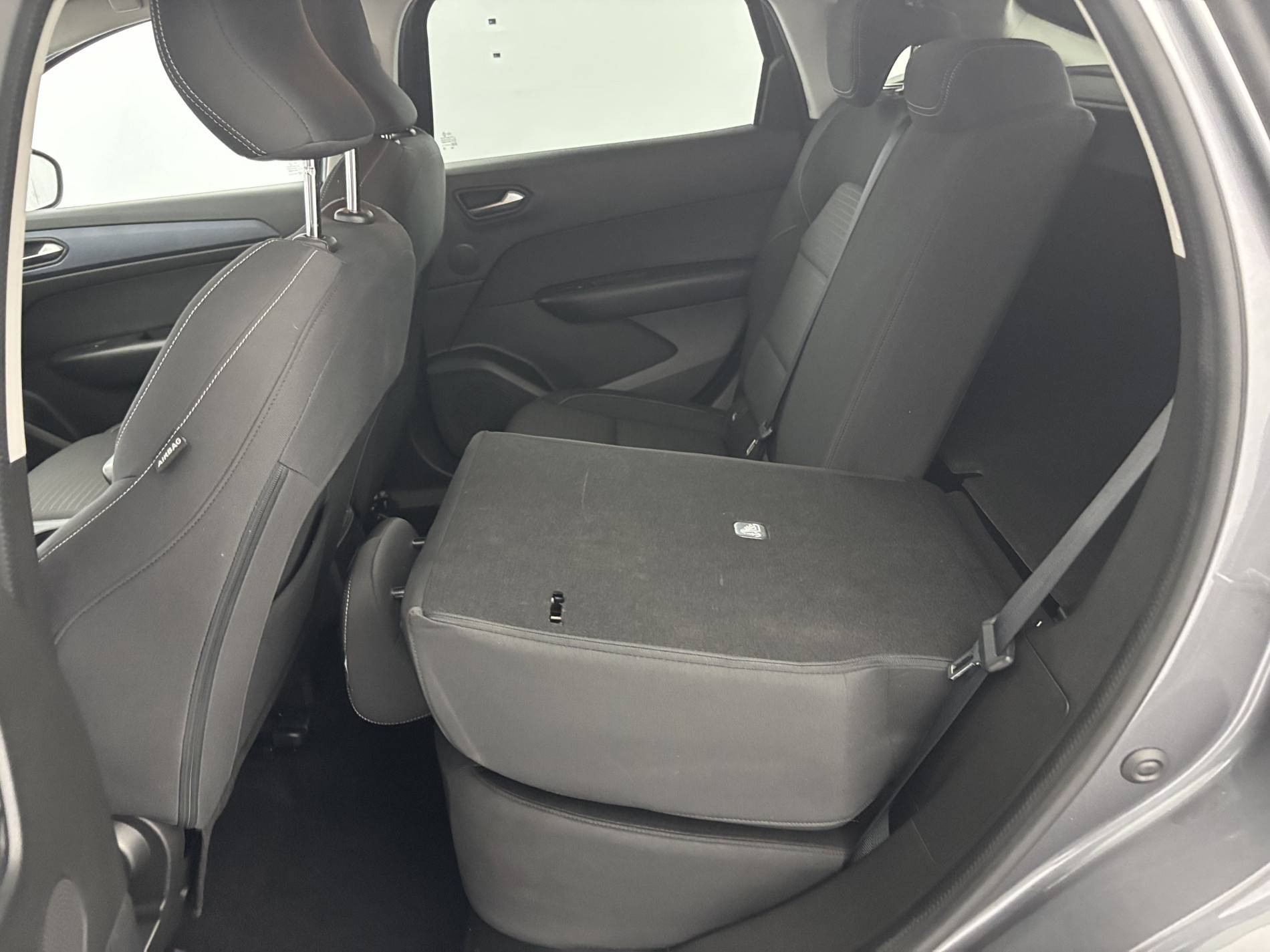 Vente en ligne Renault Arkana  mild hybrid 140 EDC FAP - 22 au prix de 16 890 €