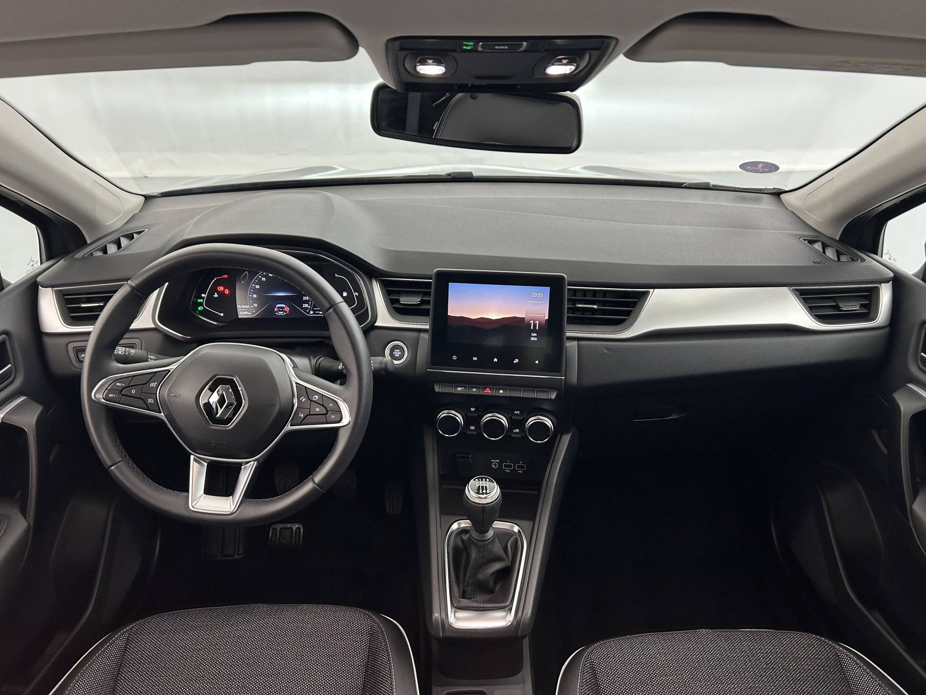 Vente en ligne Renault Captur  mild hybrid 140 au prix de 17 990 €