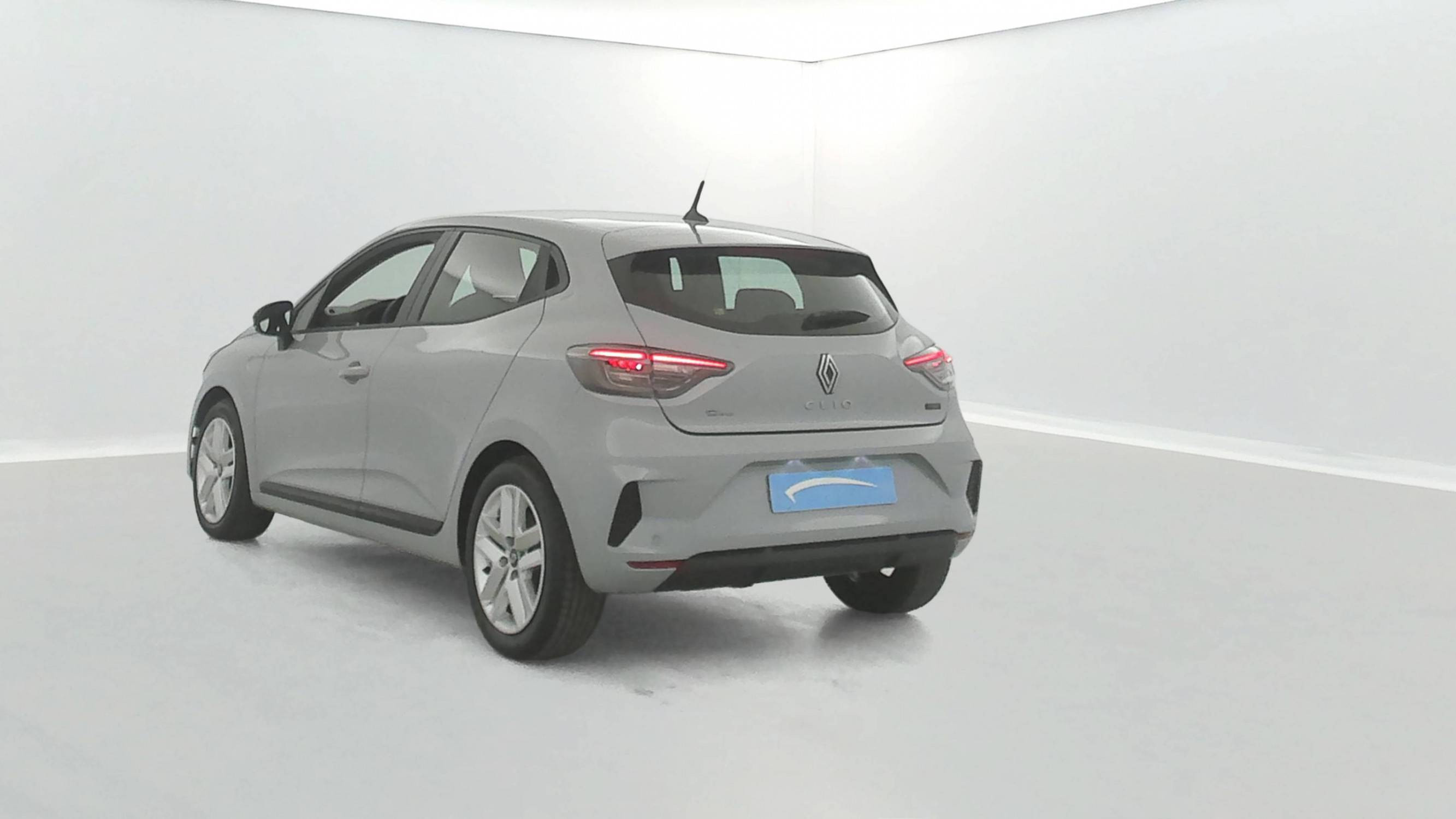 Vente en ligne Renault Clio 5 Clio E-Tech full hybrid 145 ch GSR2 au prix de 20 490 €