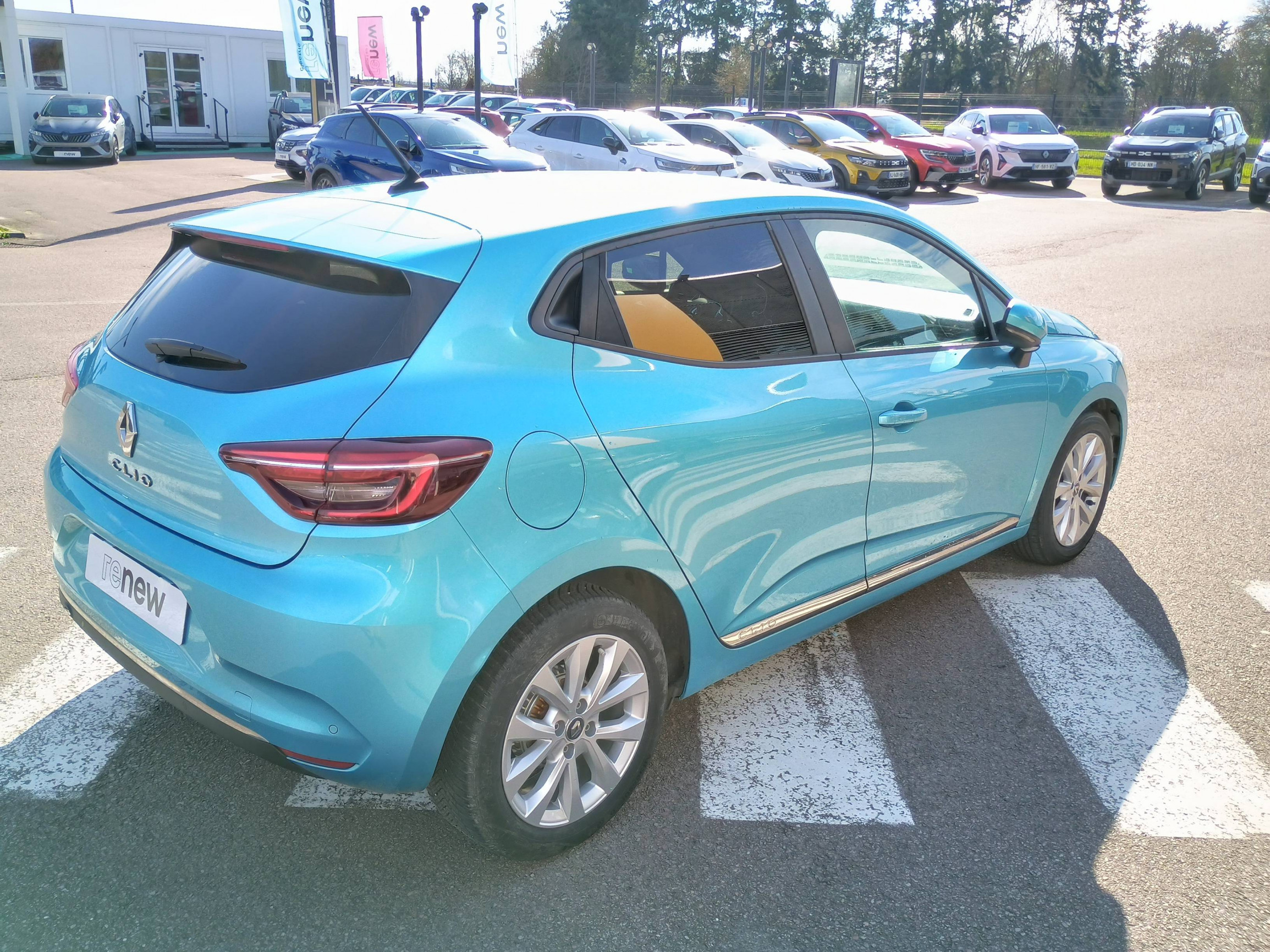 Vente en ligne Renault Clio 5 Clio SCe 65 au prix de 12 390 €