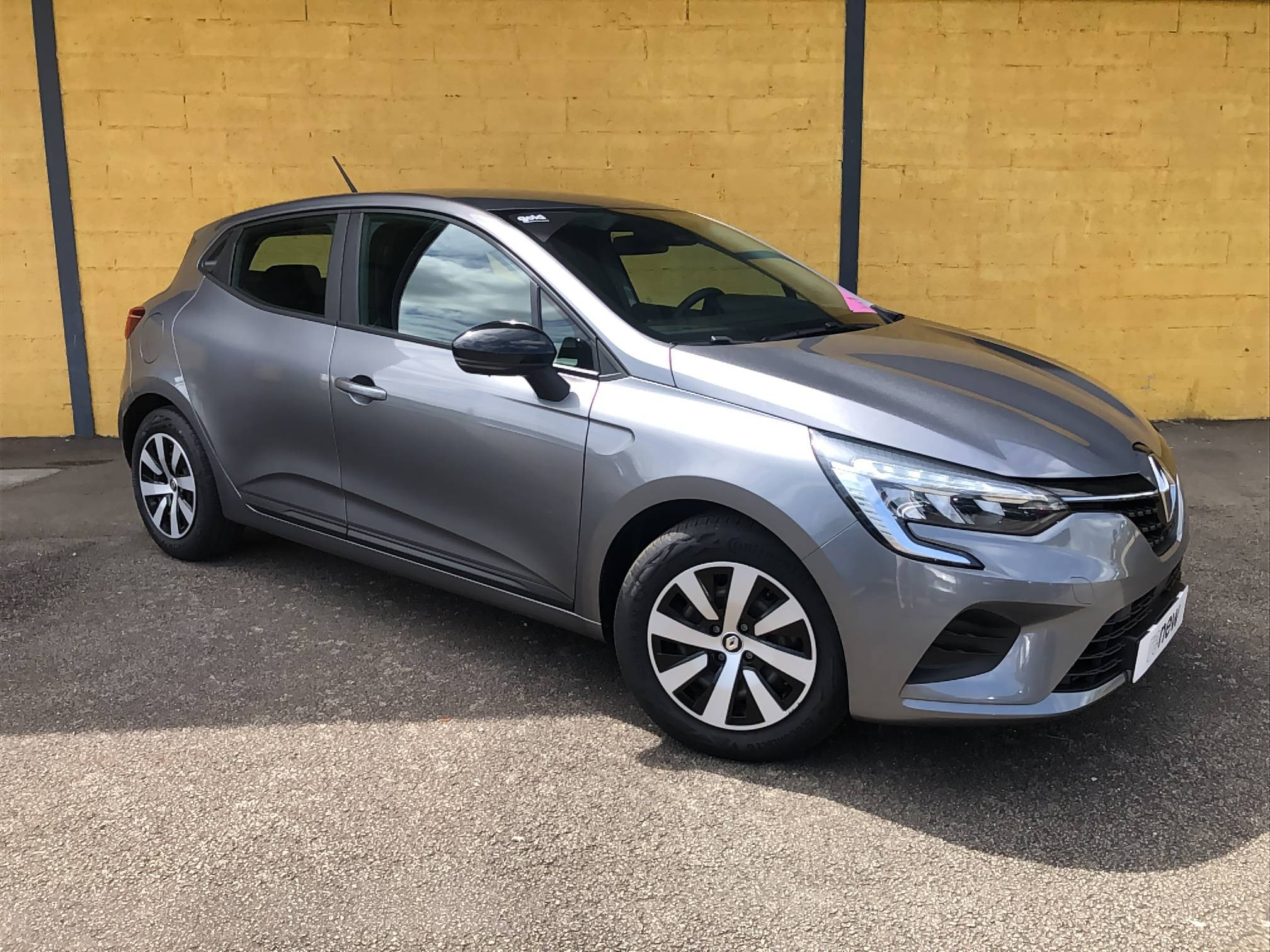 Vente en ligne Renault Clio 5 Clio TCe 90 au prix de 14 990 €