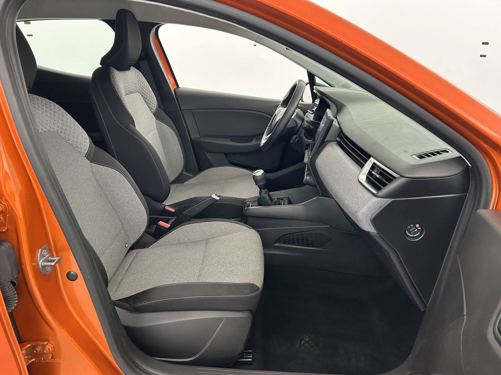 Vente en ligne Renault Clio 5 Clio SCe 65 au prix de 12 990 €