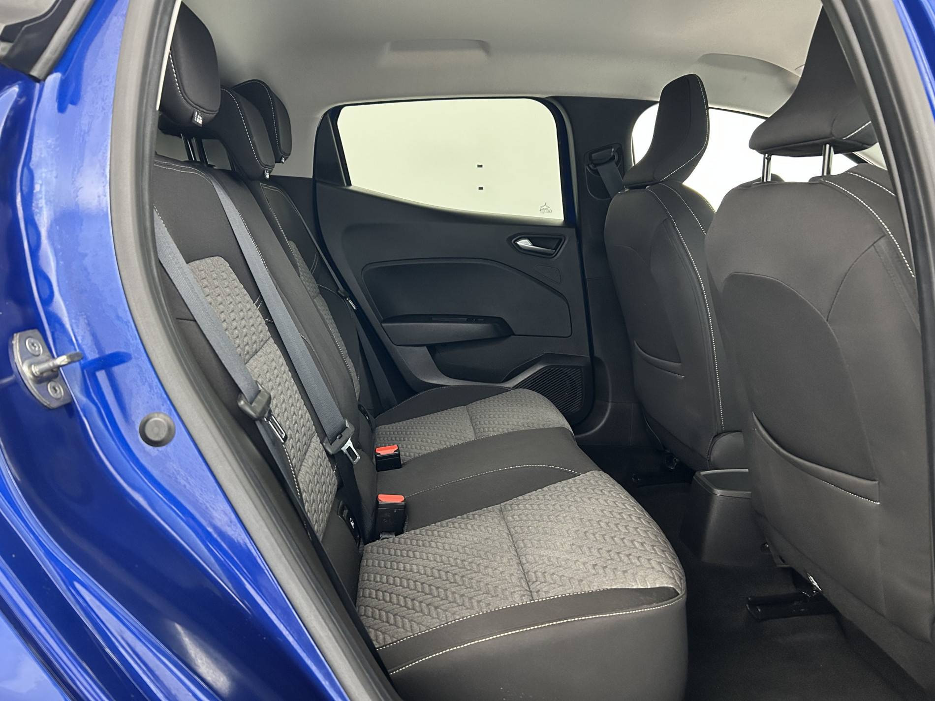 Vente en ligne Renault Clio 5 Clio TCe 90 au prix de 13 950 €