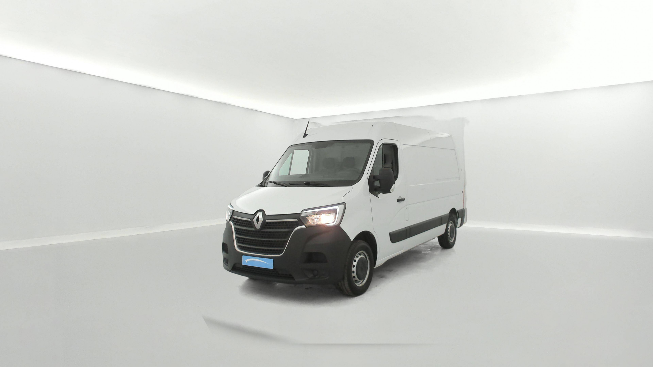 Renault Master Fourgon MASTER FGN TRAC F3500 L2H2 BLUE DCI 135 occasion de 2024 en vente à Brest