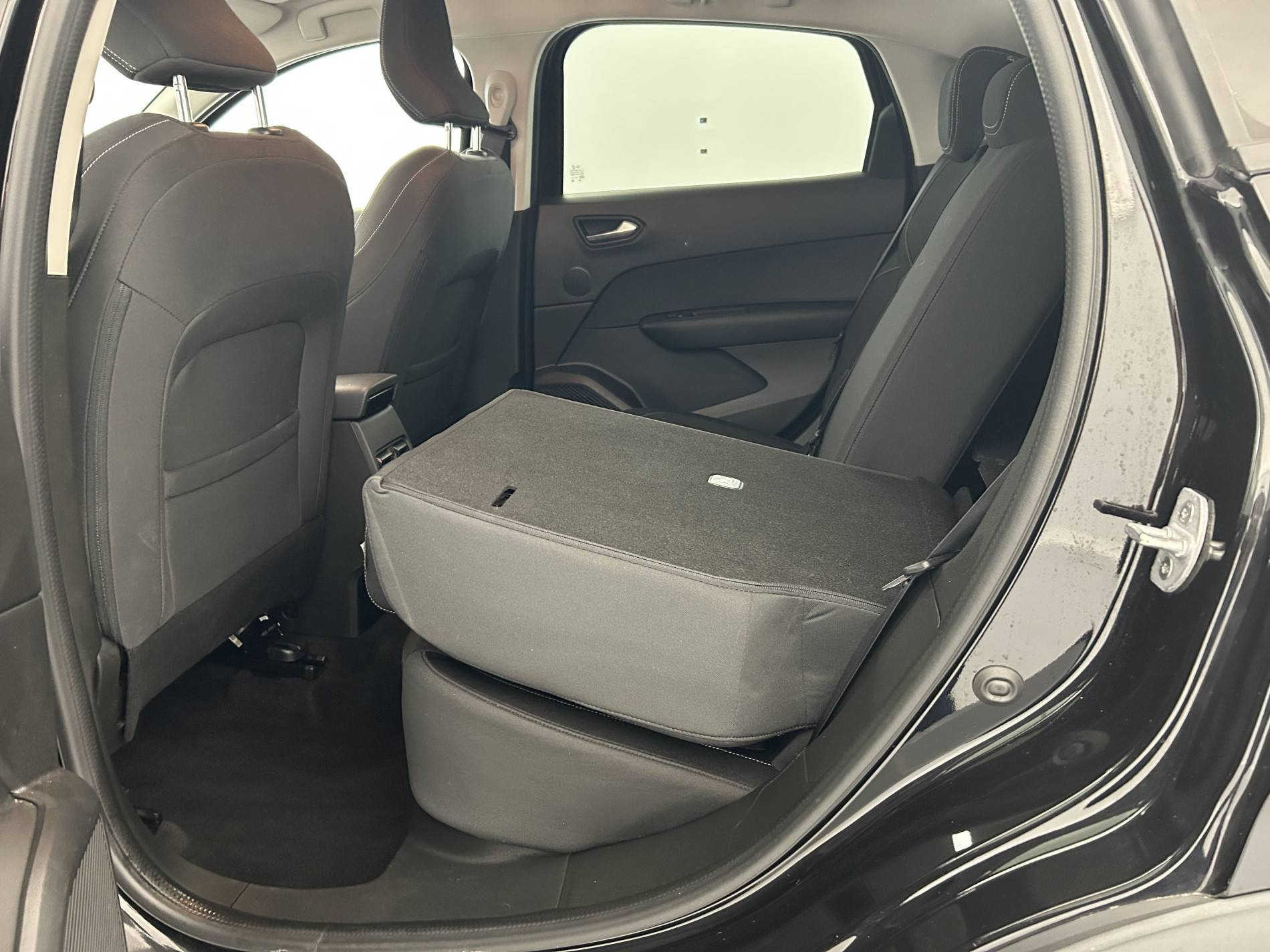 Vente en ligne Renault Arkana  mild hybrid 140 EDC FAP - 22 au prix de 18 790 €