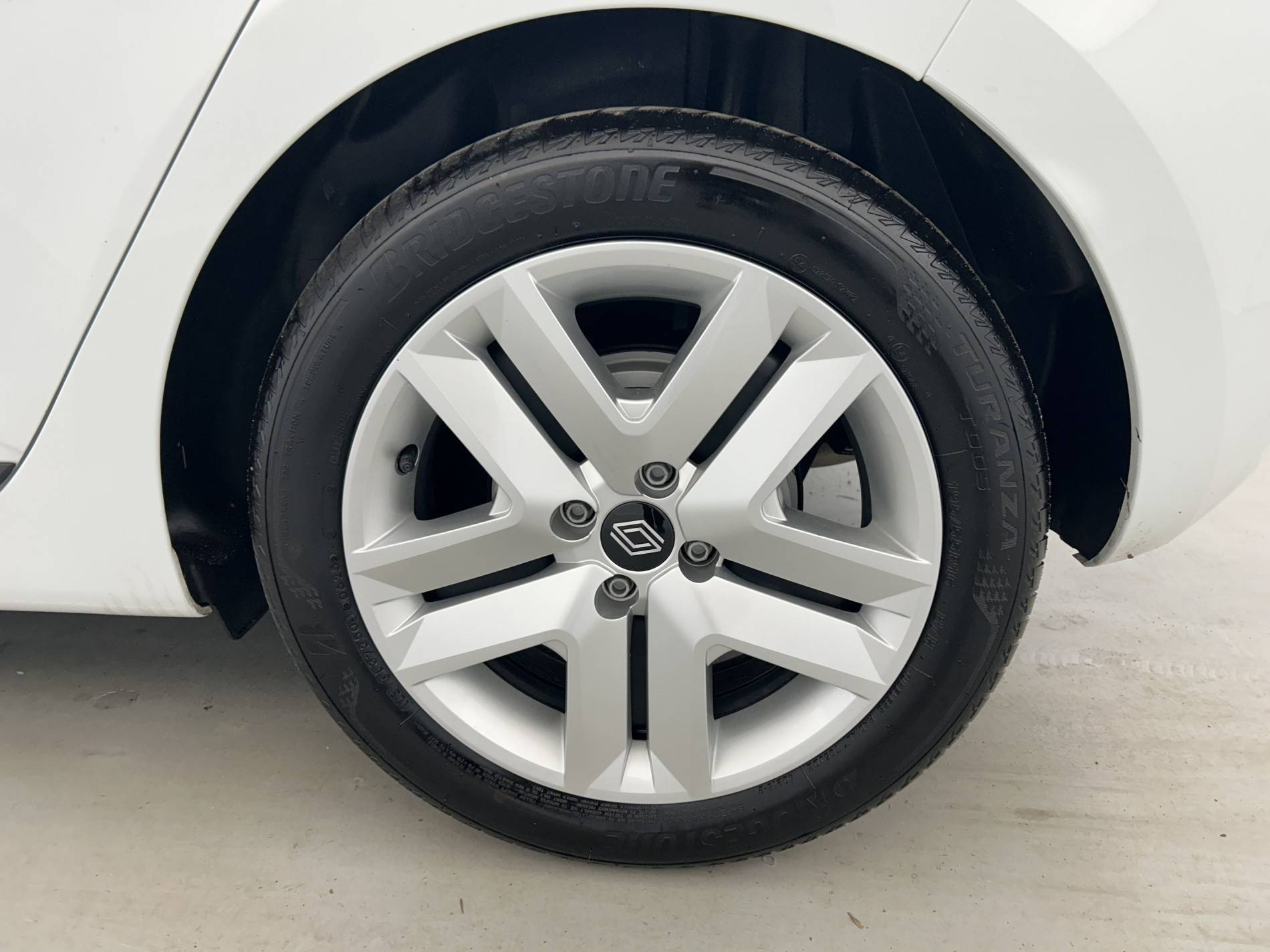 Vente en ligne Renault Clio 5 Clio E-Tech full hybrid 145 ch GSR2 au prix de 19 990 €