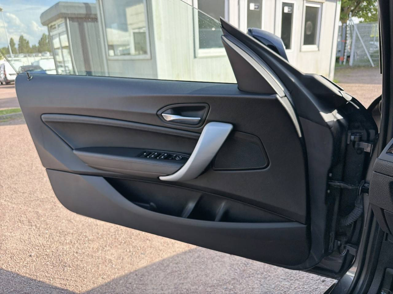 Vente en ligne Bmw Série 2 Cabriolet 218i 136 ch BVA8 au prix de 19 590 €