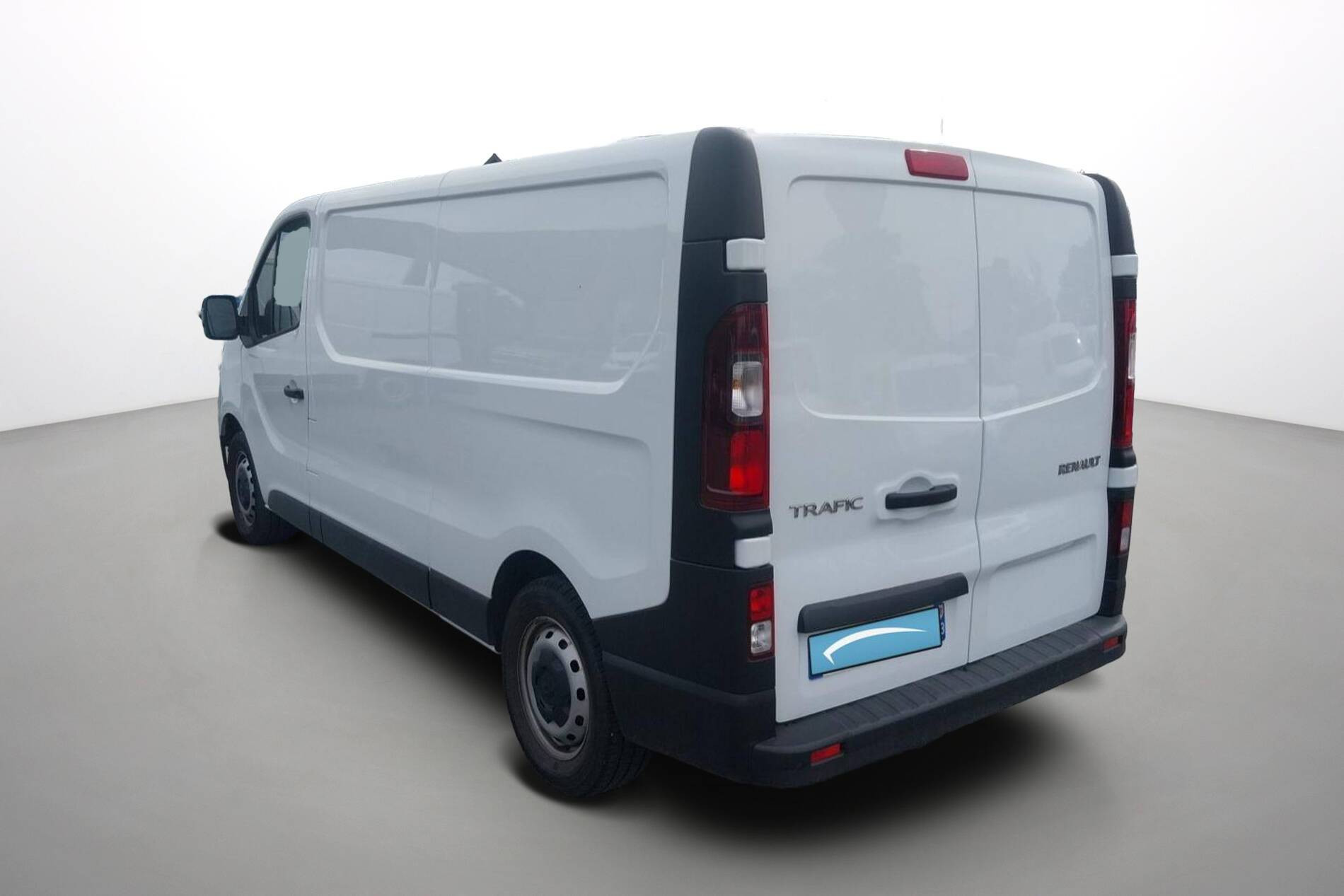 Vente en ligne Renault Trafic 3 Fourgon TRAFIC FGN L2H1 3000 KG BLUE DCI 130 au prix de 22 990 €