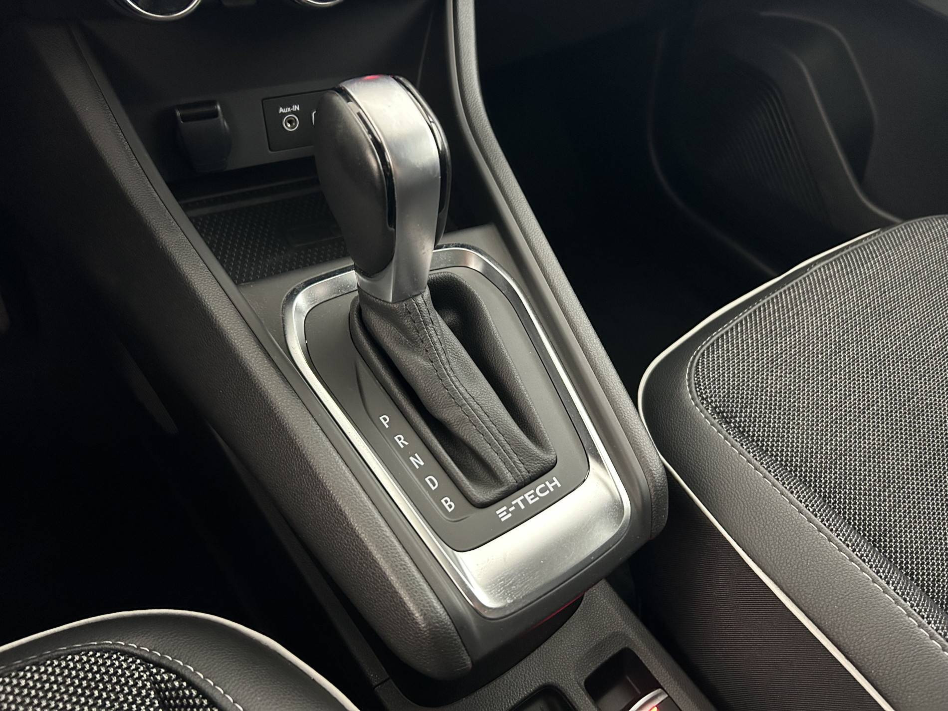 Vente en ligne Renault Captur  E-Tech 145 - 21 au prix de 19 790 €