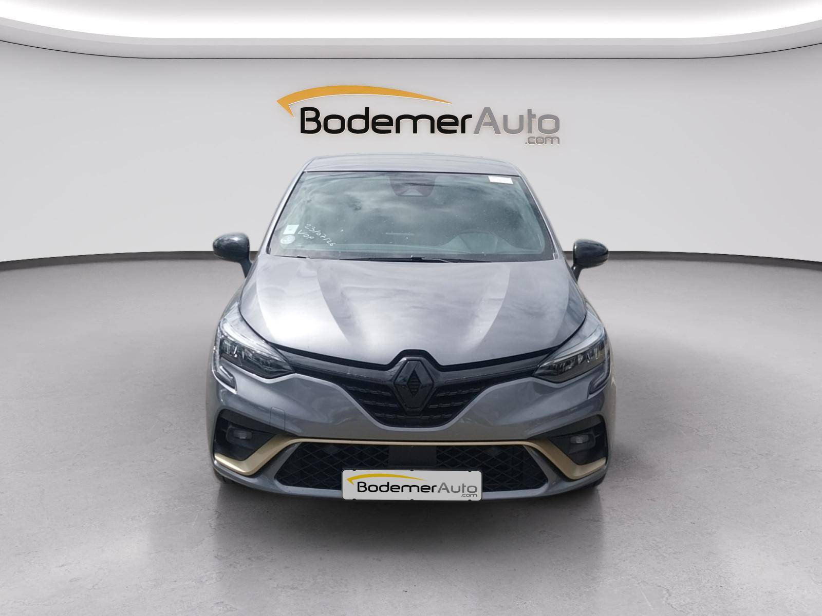 Vente en ligne Renault Clio 5 Clio E-Tech full hybrid 145 au prix de 17 990 €